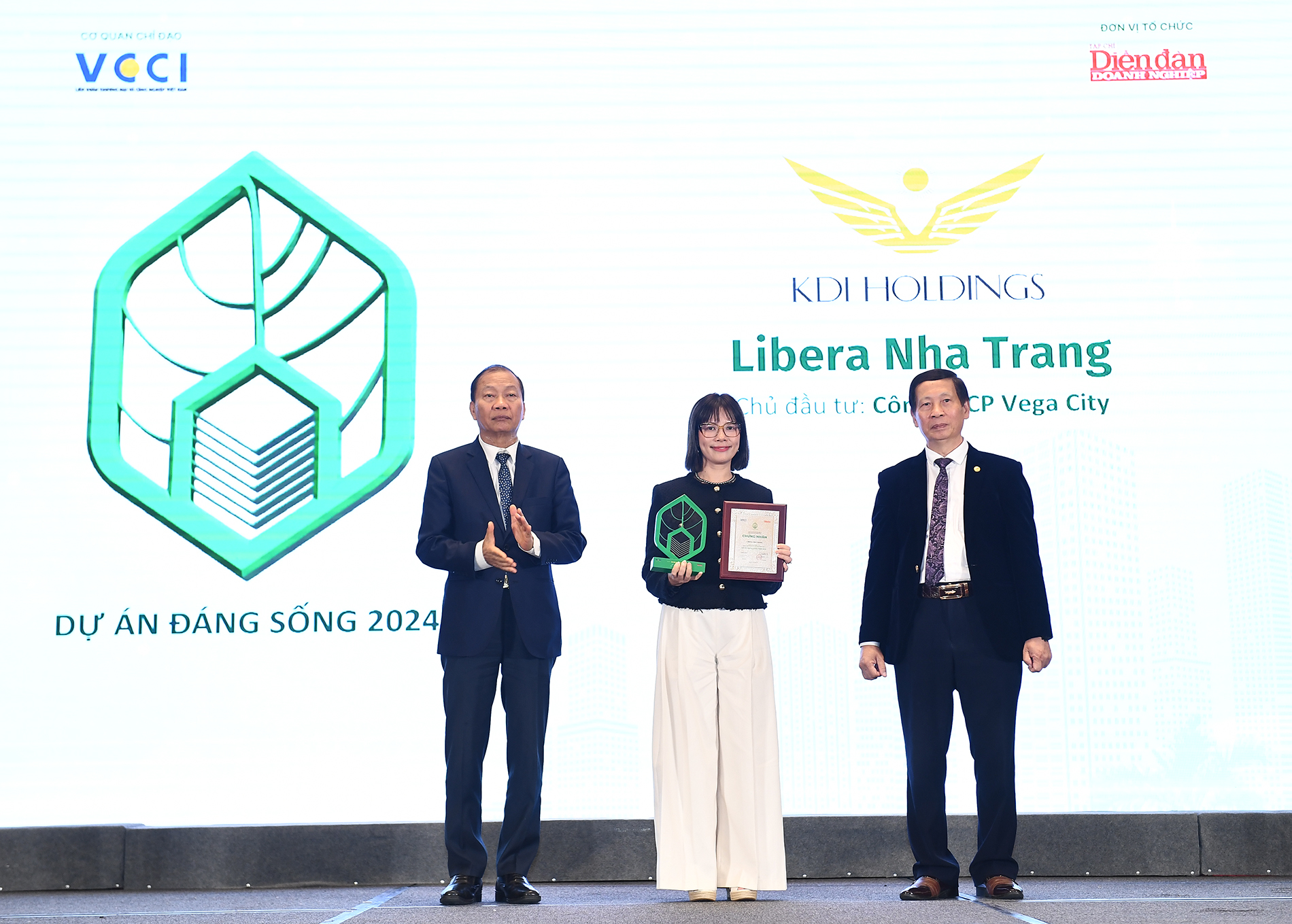 KDI Holdings nhận c&uacute; đ&uacute;p giải thưởng tại &ldquo;Dự &aacute;n Đ&aacute;ng sống 2024&rdquo;- Ảnh 3.