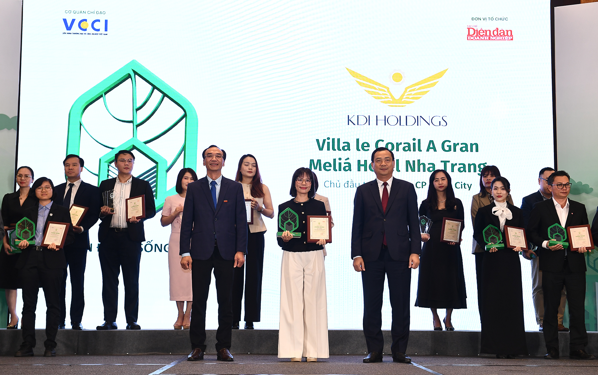 KDI Holdings nhận c&uacute; đ&uacute;p giải thưởng tại &ldquo;Dự &aacute;n Đ&aacute;ng sống 2024&rdquo;- Ảnh 6.