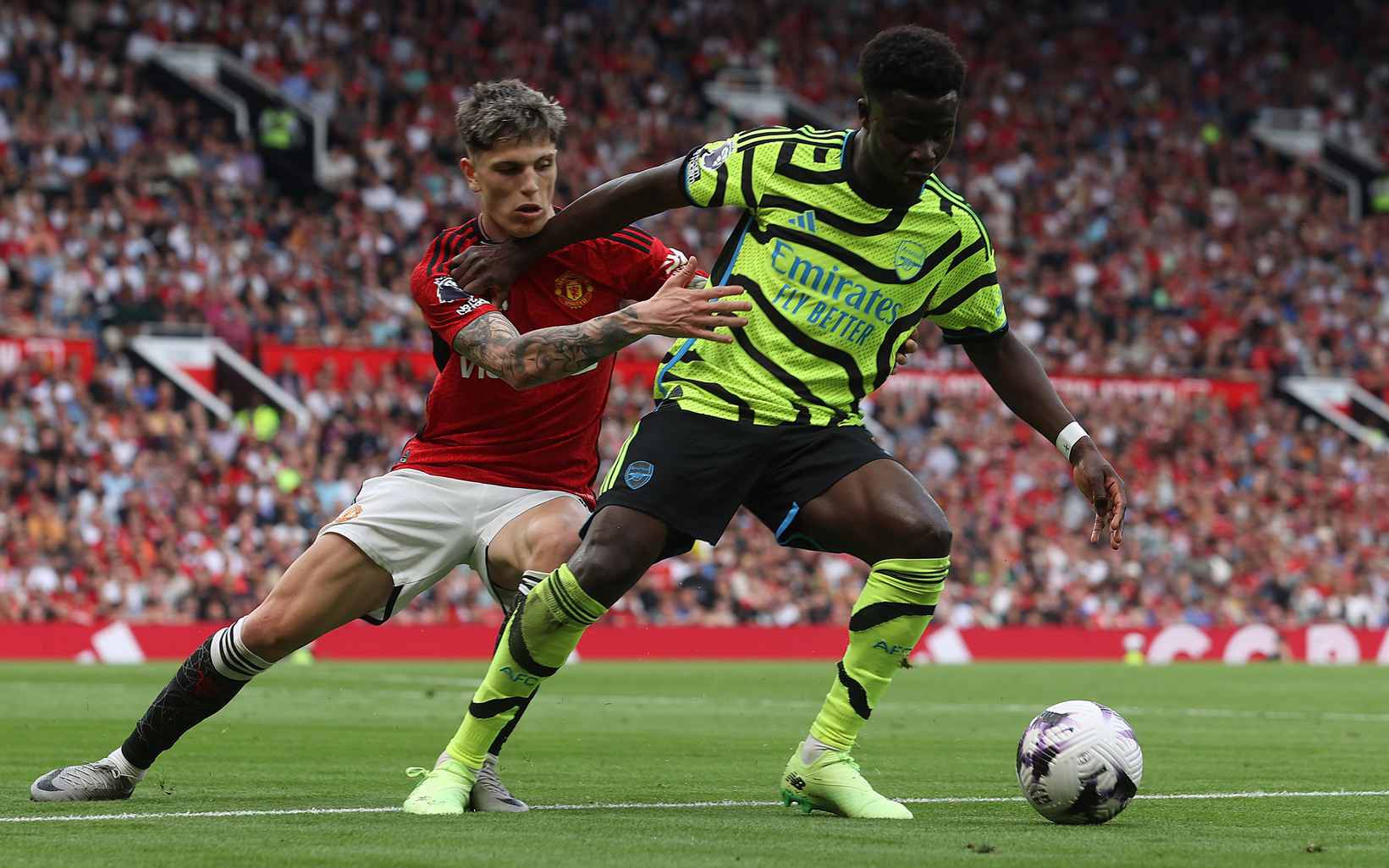 Vòng 3 FA Cup: Man United đối đầu Arsenal, Man City gặp đội của Ryan Giggs