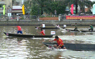 VIDEO: Cuồng nhiệt Giải Đua xuồng ba lá ở Long An