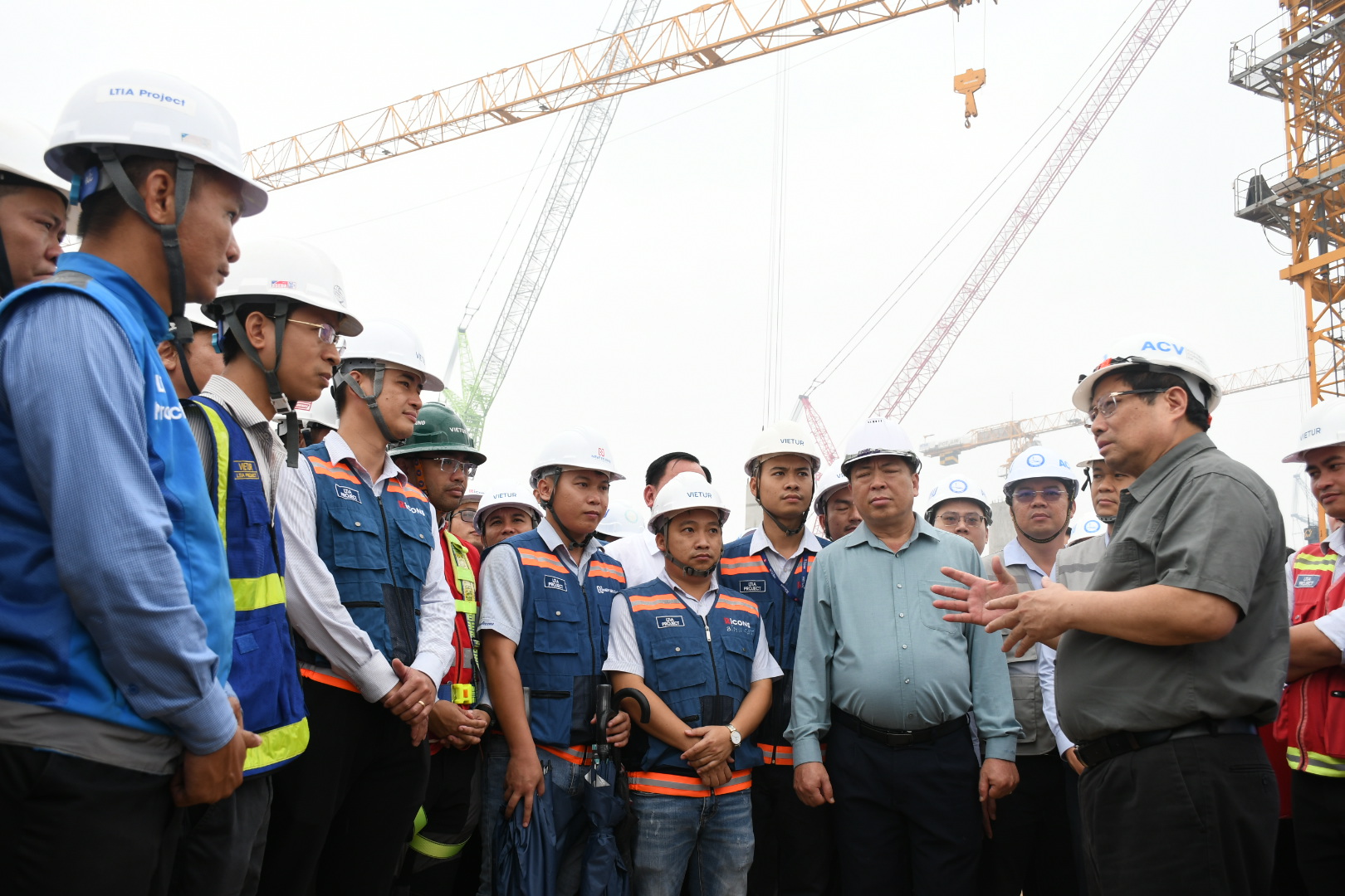 H&igrave;nh ảnh Thủ tướng Phạm Minh Ch&iacute;nh thị s&aacute;t s&acirc;n bay Long Th&agrave;nh- Ảnh 5.
