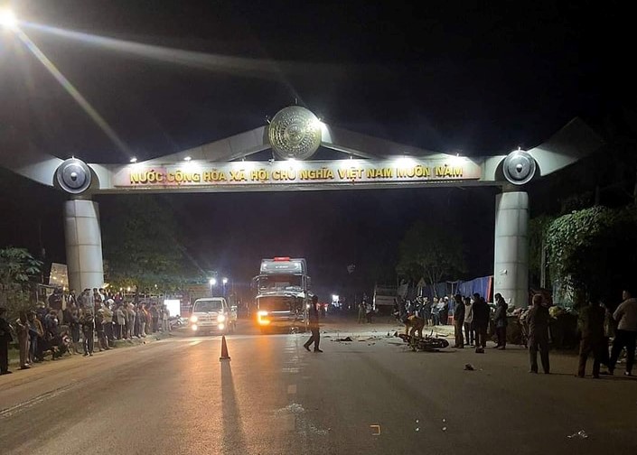 2 vụ tai nạn li&ecirc;n tiếp l&agrave;m 6 người chết: Cả 2 t&agrave;i xế đều vượt ẩu, lấn l&agrave;n- Ảnh 1.