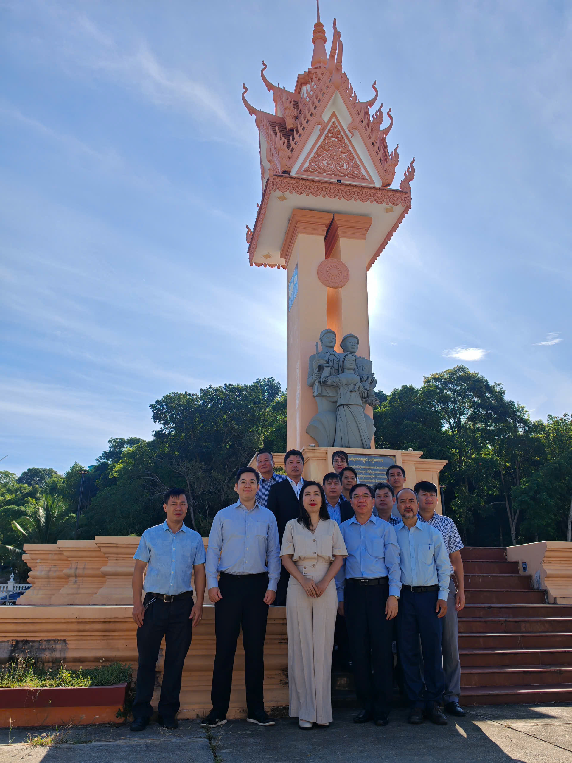 Tỉnh Preah Sihanouk tạo điều kiện để người gốc Việt cư tr&uacute; hợp ph&aacute;p- Ảnh 4.