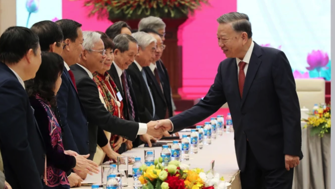 Tổng B&iacute; thư T&ocirc; L&acirc;m gặp mặt đại biểu tr&iacute; thức, nh&agrave; khoa học- Ảnh 1.