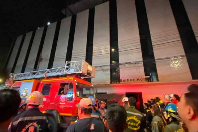 Th&aacute;i Lan: Ch&aacute;y kh&aacute;ch sạn tại Bangkok, 3 du kh&aacute;ch thiệt mạng- Ảnh 1.