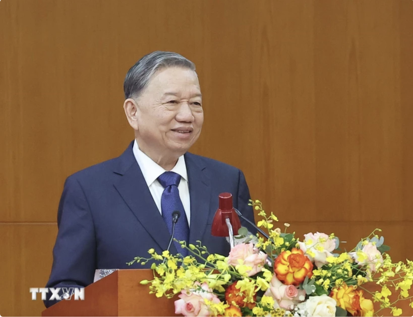 Tổng B&iacute; thư T&ocirc; L&acirc;m: Kh&ocirc;ng để lọt v&agrave;o cấp ủy kh&oacute;a mới những c&aacute;n bộ suy tho&aacute;i, tham nhũng- Ảnh 1.