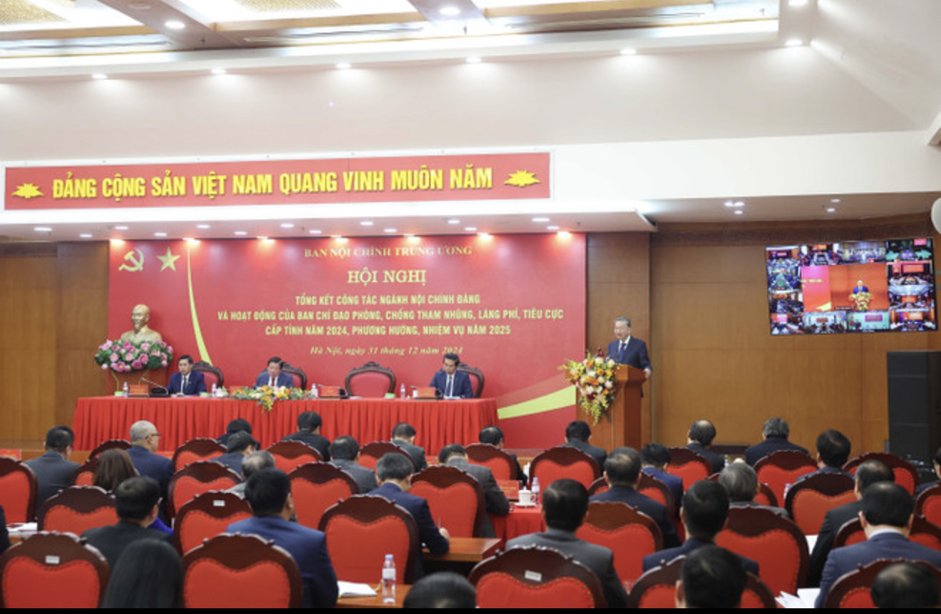 Tổng B&iacute; thư T&ocirc; L&acirc;m: Kh&ocirc;ng để lọt v&agrave;o cấp ủy kh&oacute;a mới những c&aacute;n bộ suy tho&aacute;i, tham nhũng- Ảnh 2.