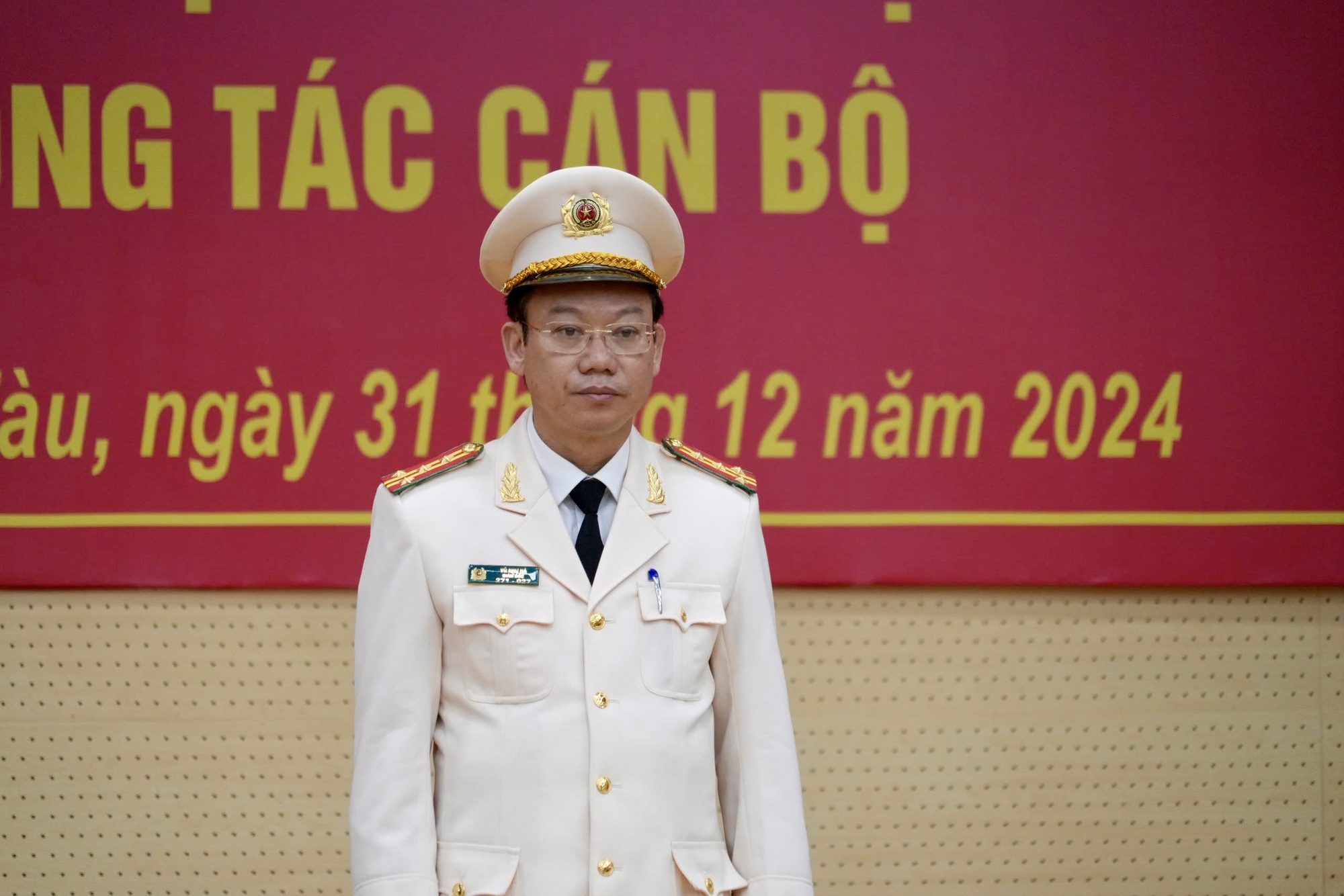 Trao quyết định Gi&aacute;m đốc C&ocirc;ng an tỉnh B&agrave; Rịa - Vũng T&agrave;u- Ảnh 3.