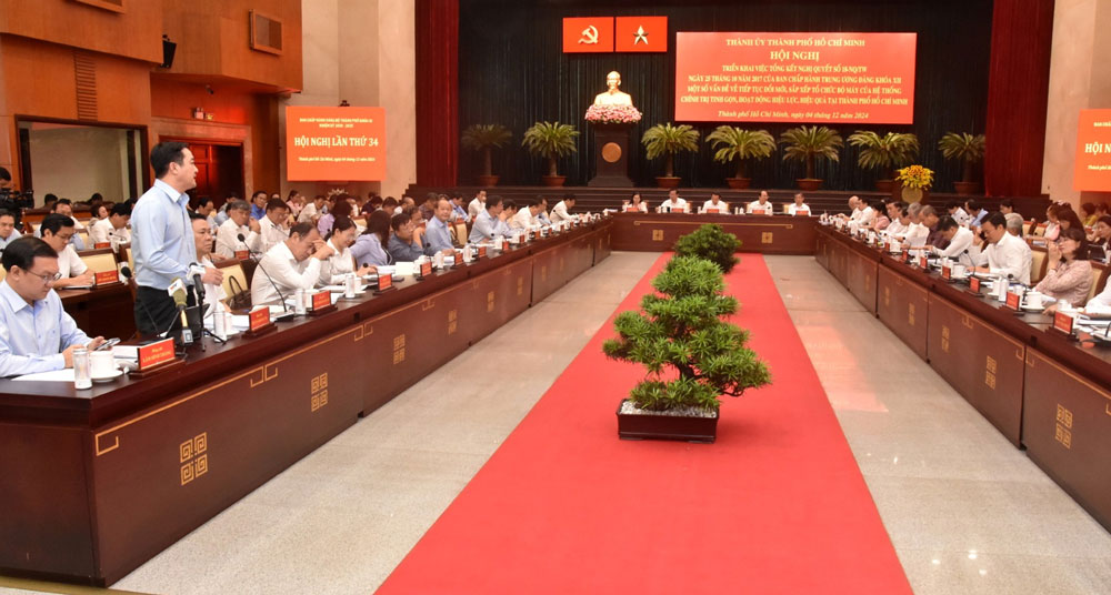 Quang cảnh Hội nghị lần thứ 34 Ban Chấp h&agrave;nh Đảng bộ TP HCM kh&oacute;a XI (mở rộng). Ảnh: TẤN THẠNH