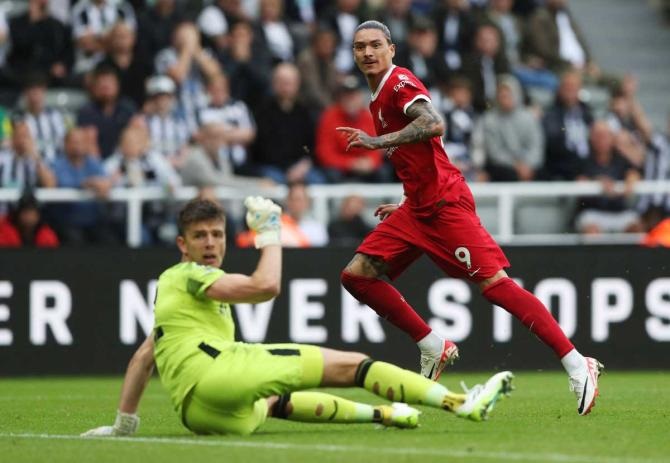 Soi tỉ số trận Newcastle - Liverpool: Chích chòe cản lối The Reds- Ảnh 1.