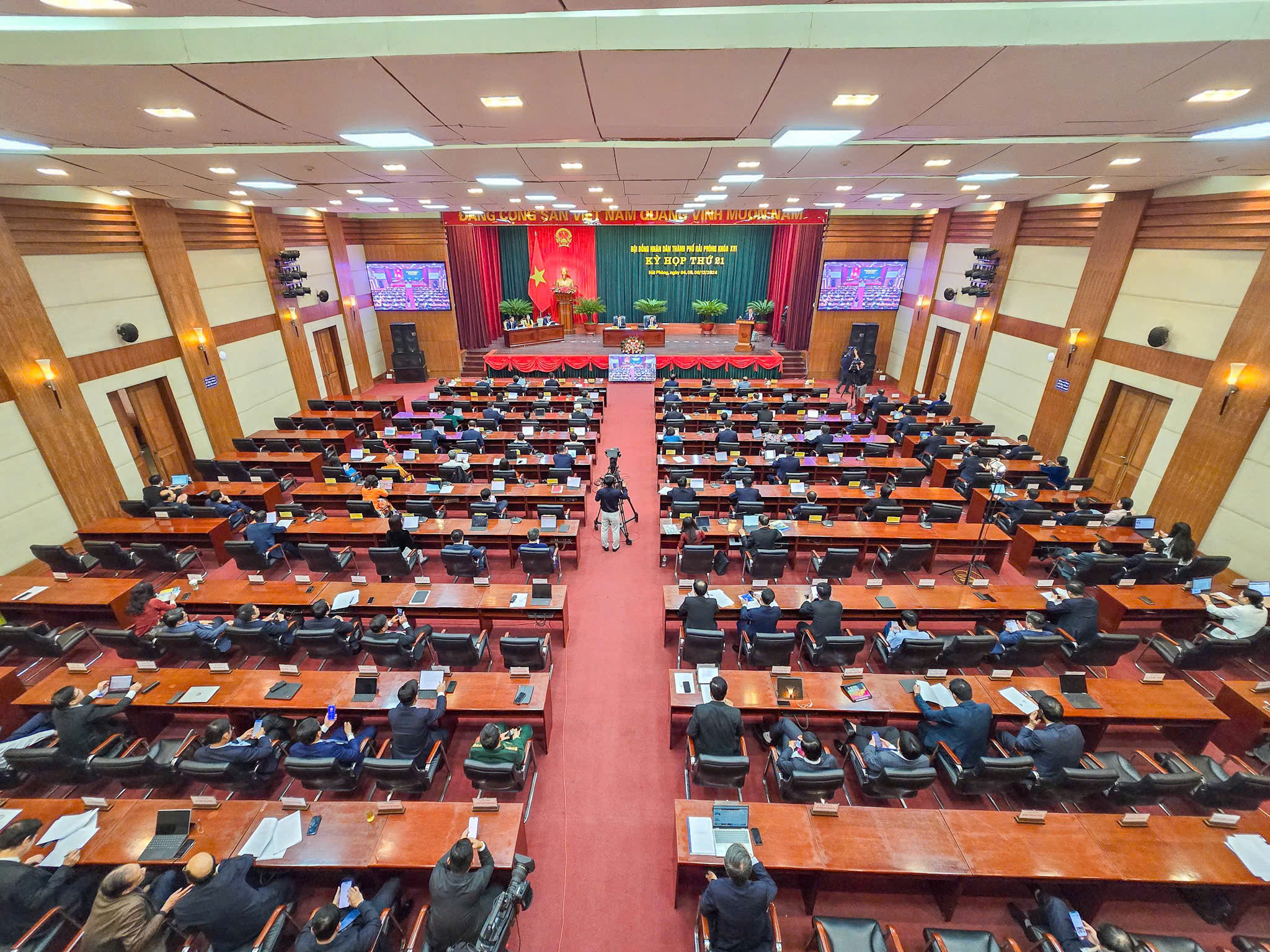 Đề xuất hỗ trợ 500 triệu đồng cho gi&aacute;o sư về trường Đại học Hải Ph&ograve;ng- Ảnh 1.