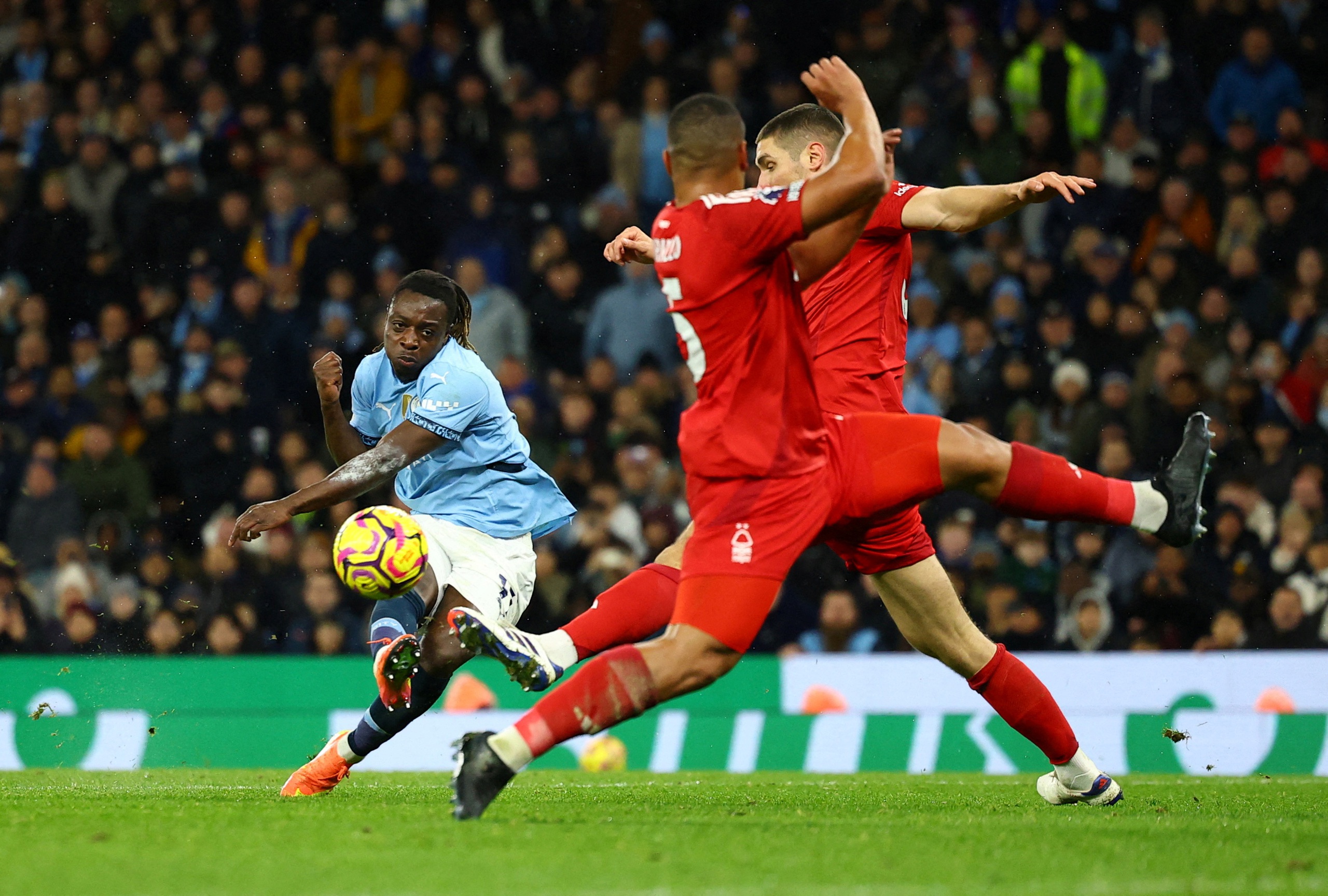 De Bruyne t&aacute;i xuất ấn tượng, Man City thắng tưng bừng Nottingham Forest- Ảnh 3.