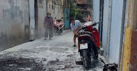Hai vụ ch&aacute;y trong một buổi s&aacute;ng ở TP HCM- Ảnh 1.