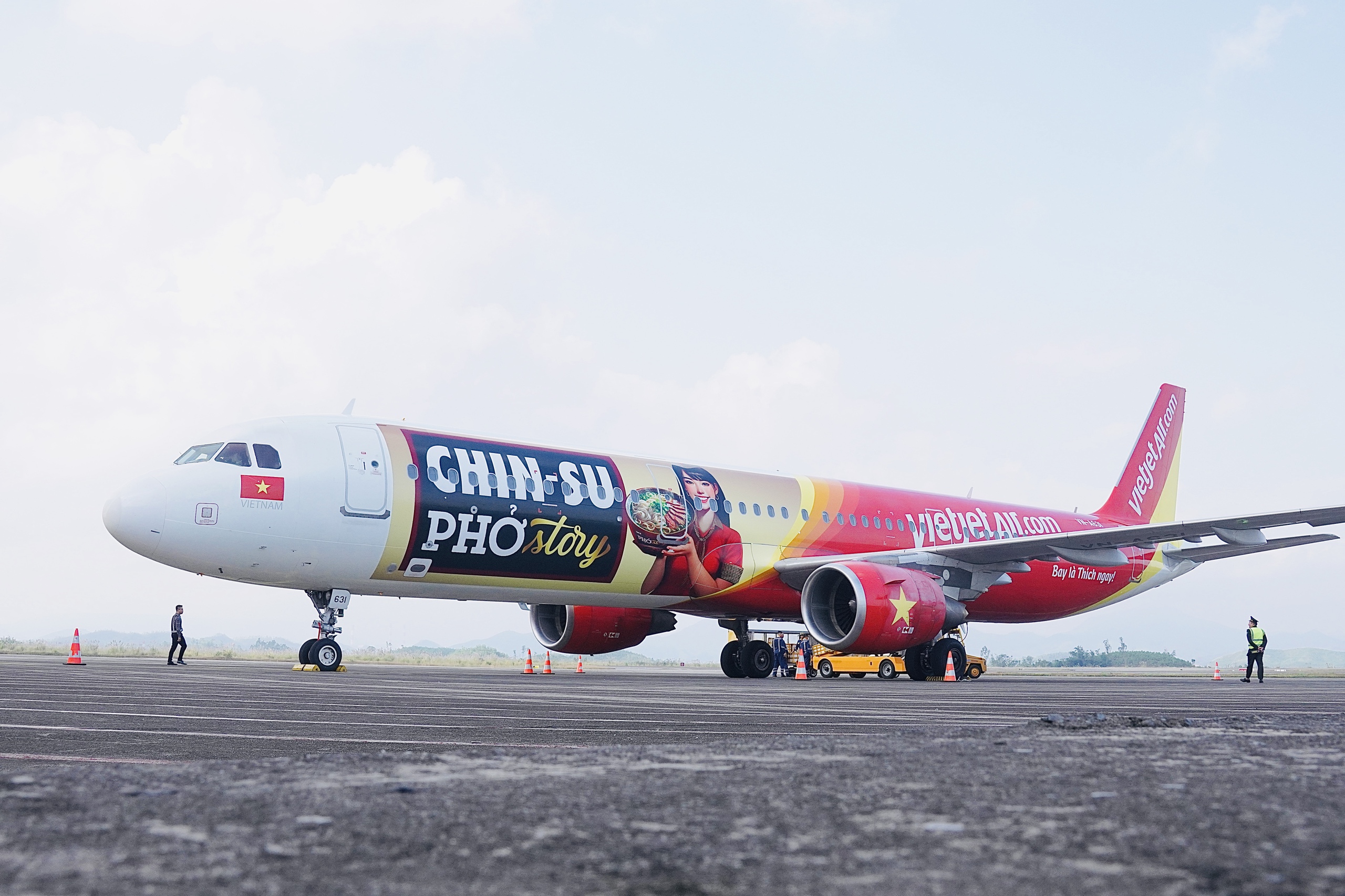 Masan Consumer v&agrave; Vietjet đưa CHIN-SU Phở Story ra thế giới- Ảnh 1.