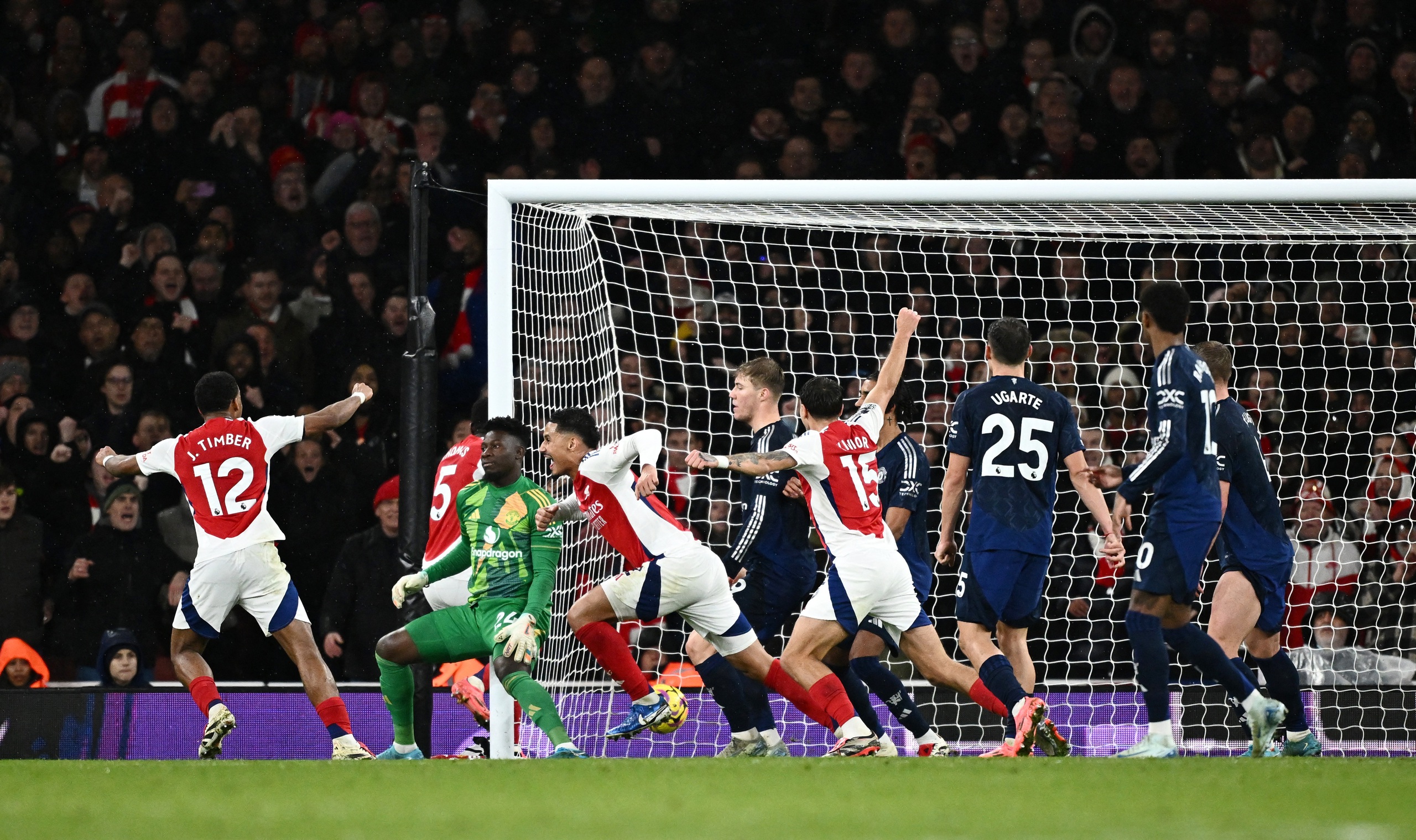 Ruben Amorim thua trận đầu ti&ecirc;n với Man United, Arsenal thăng hoa nhờ phạt g&oacute;c- Ảnh 4.