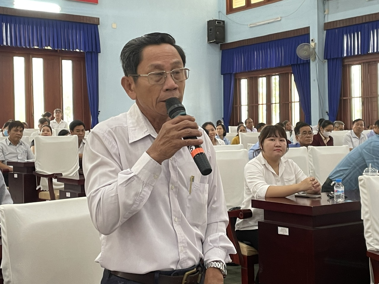 Cử tri ủng hộ tinh gọn bộ m&aacute;y, tr&aacute;nh l&atilde;ng ph&iacute;- Ảnh 3.