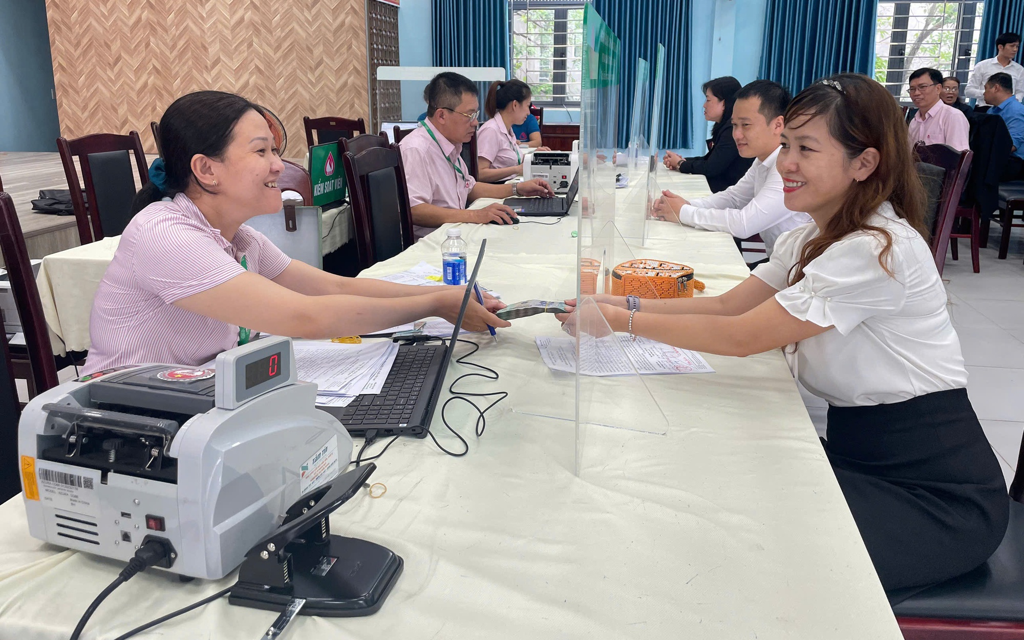 Đưa việc cho vay online v&agrave;o khu&ocirc;n khổ - Ảnh 2.