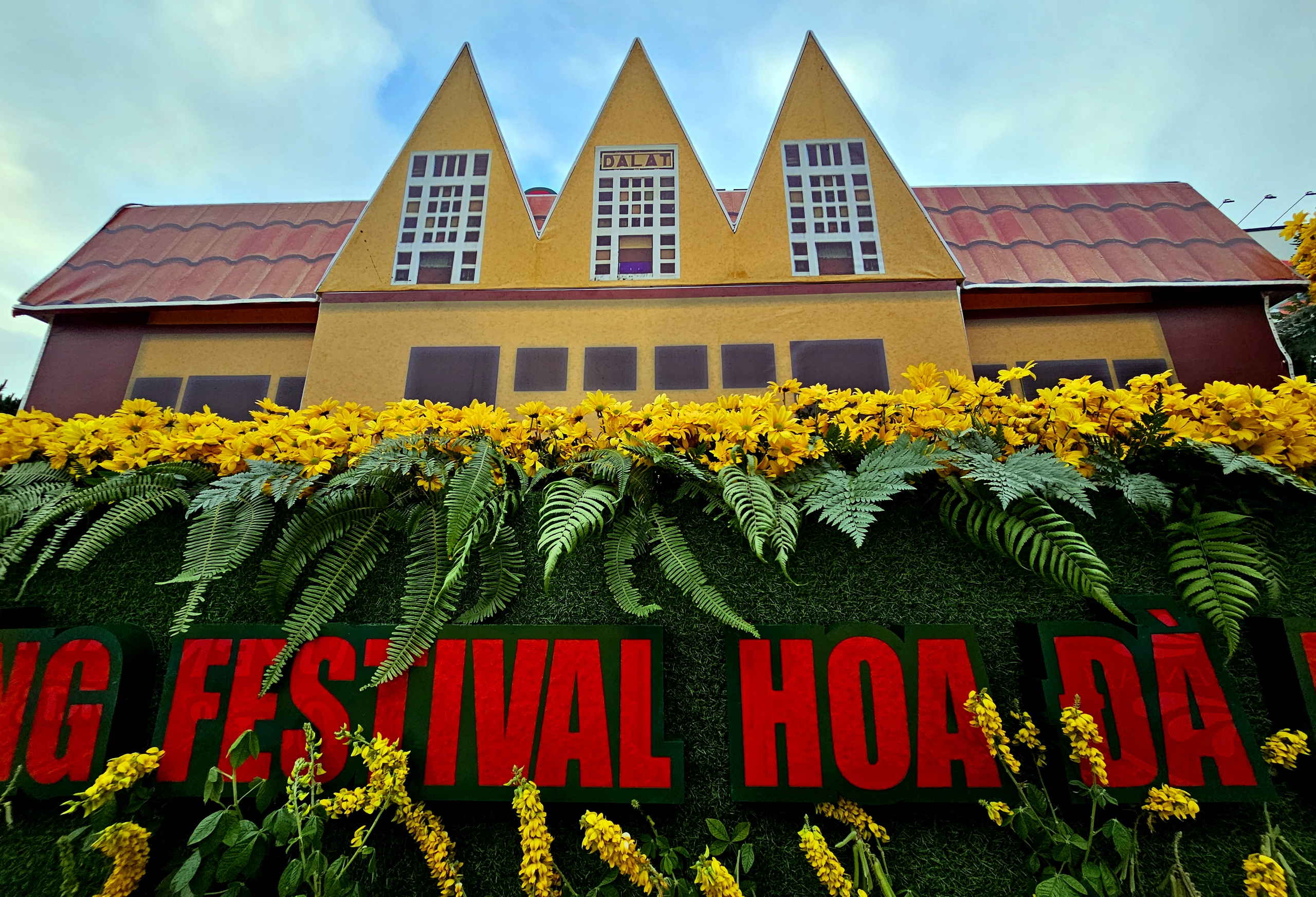 Đ&agrave; Lạt lung linh sắc m&agrave;u lễ hội carnaval đường phố "Hoa v&agrave; Di sản"- Ảnh 5.