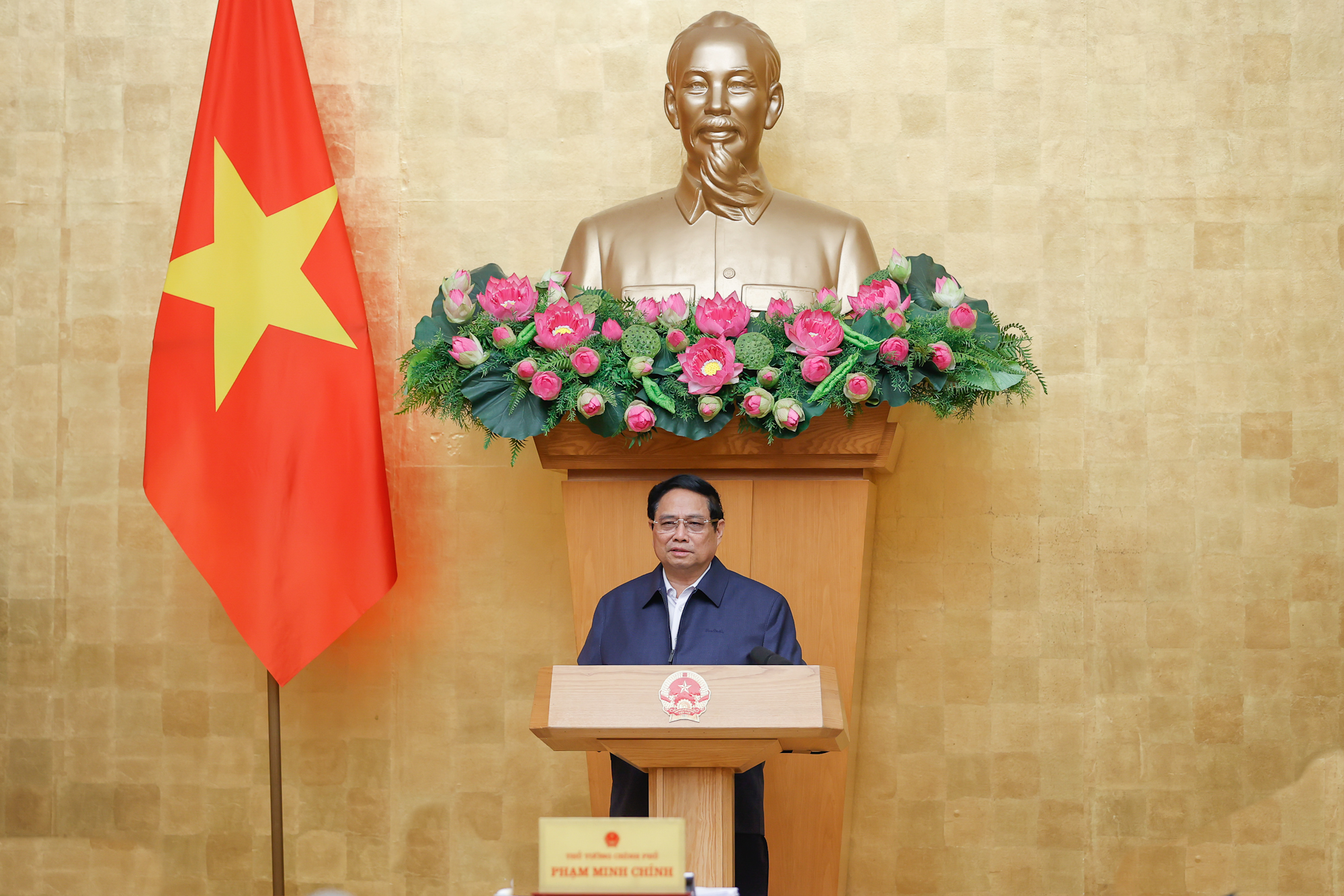 Thủ tướng: "L&agrave;m tốt c&ocirc;ng t&aacute;c tư tưởng" trong sắp xếp, tinh gọn tổ chức bộ m&aacute;y- Ảnh 1.