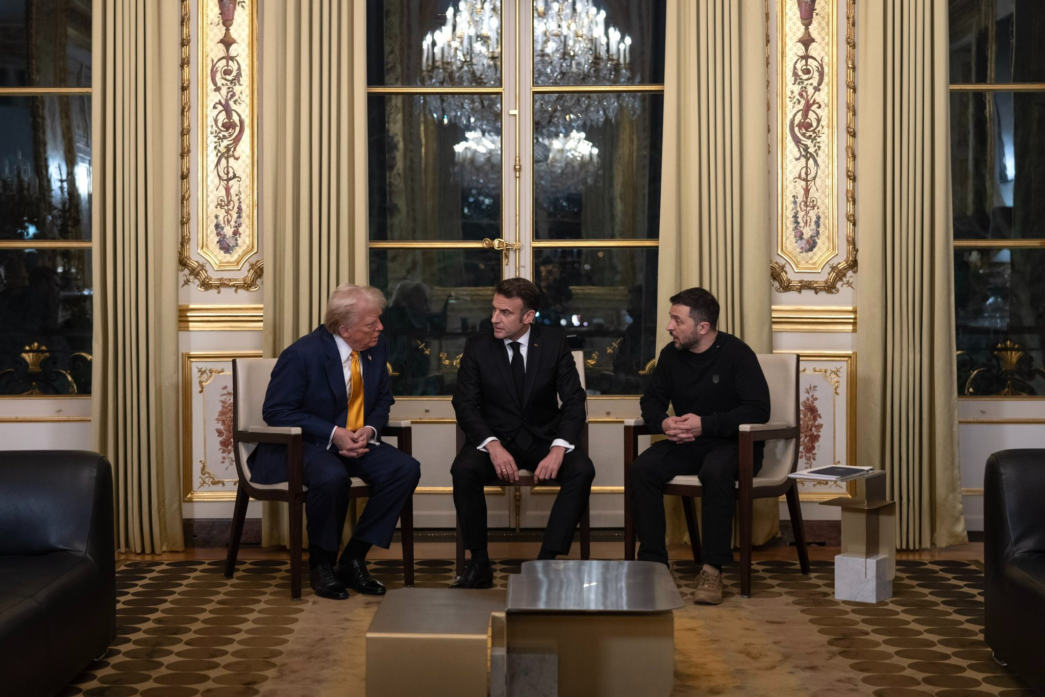 Điểm n&oacute;ng xung đột ng&agrave;y 9-12: &Ocirc;ng Trump k&ecirc;u gọi "ngừng bắn lập tức", Ukraine - Nga l&ecirc;n tiếng- Ảnh 1.