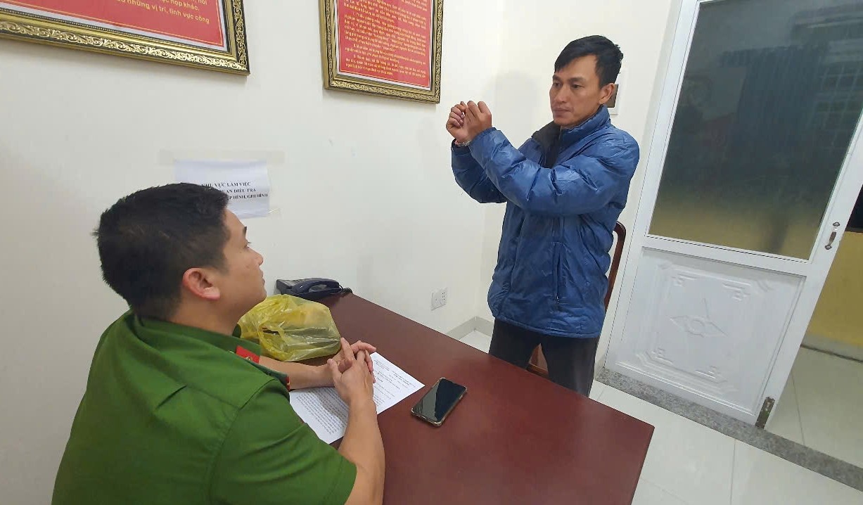 Lời khai của kẻ s&aacute;t hại bạn nhậu rồi chở x&aacute;c ra nghĩa trang- Ảnh 1.