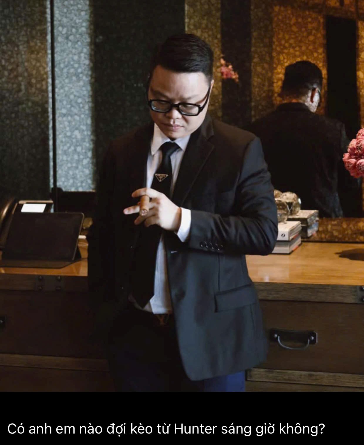 Lộ chi&ecirc;u &ldquo;li&ecirc;n ho&agrave;n kế&rdquo; của Mr. Hunter L&ecirc; Khắc Ngọ, nữ nạn nh&acirc;n &ldquo;ch&aacute;y&rdquo; t&agrave;i khoản 10 tỉ đồng- Ảnh 1.