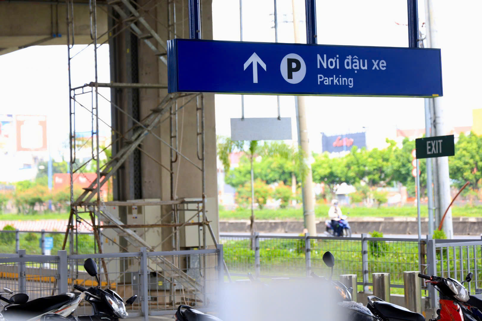 C&oacute; đủ chỗ gửi xe khi đi metro số 1?- Ảnh 6.
