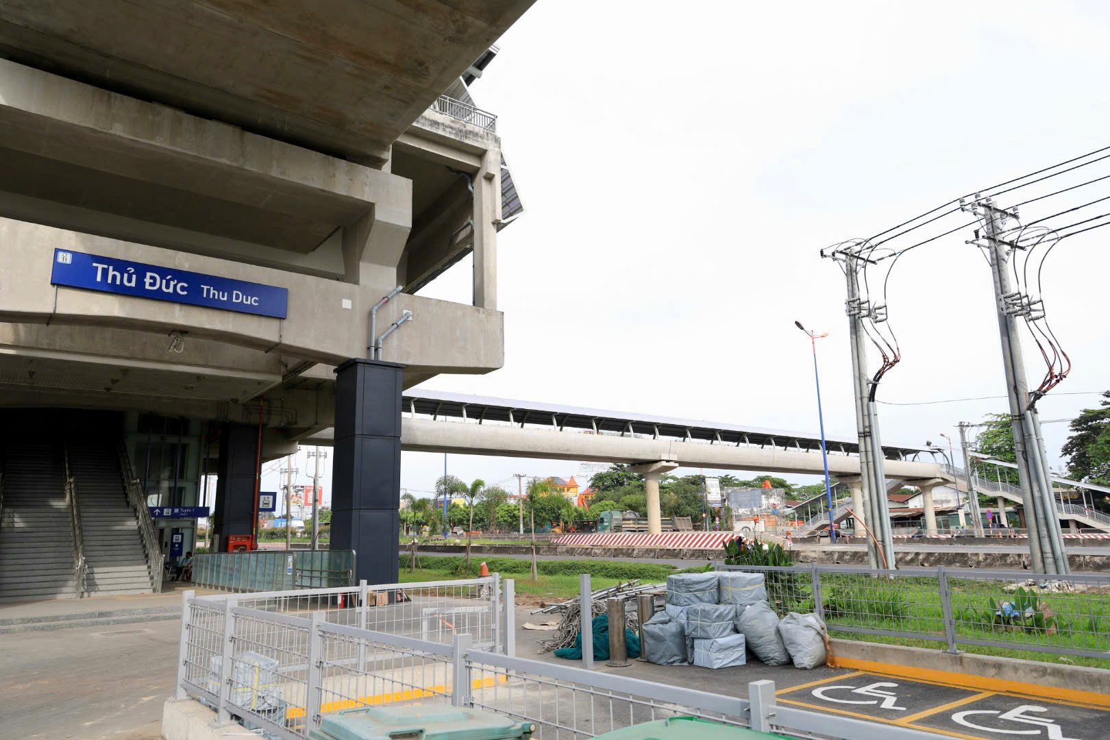 C&oacute; đủ chỗ gửi xe khi đi metro số 1?- Ảnh 7.