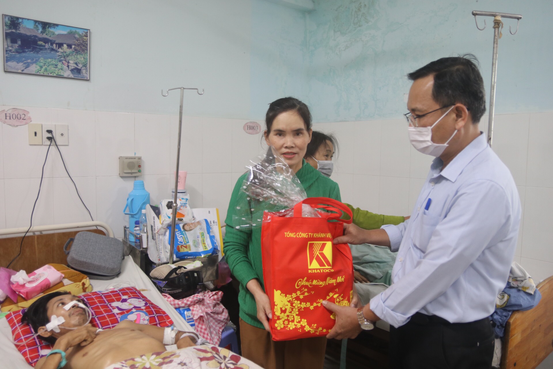 Tổng C&ocirc;ng ty Kh&aacute;nh Việt hỗ trợ người c&oacute; ho&agrave;n cảnh kh&oacute; khăn- Ảnh 6.
