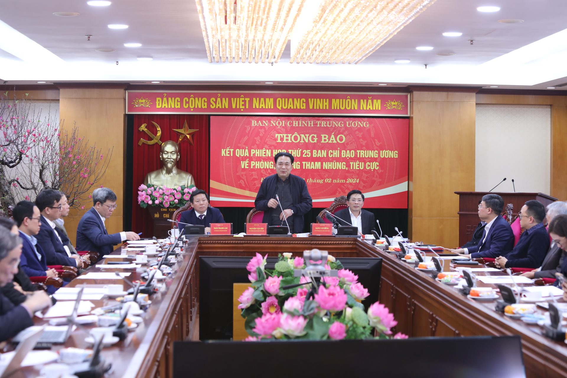Ban Chỉ đạo Trung ương về ph&ograve;ng, chống tham nhũng, ti&ecirc;u cực bổ sung 2 đại &aacute;n- Ảnh 1.
