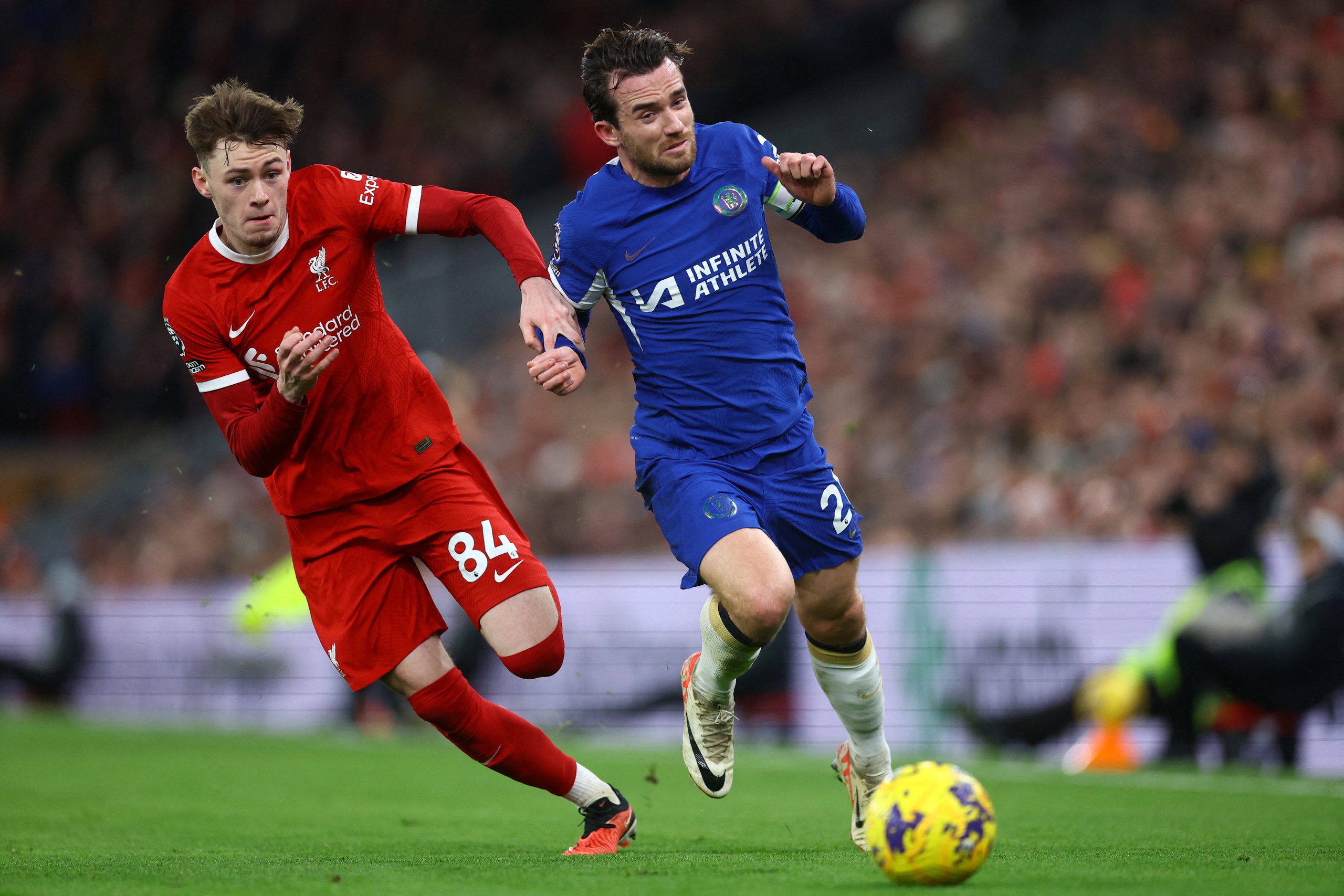 Liverpool "nghiền n&aacute;t" Chelsea với 2 kỷ lục- Ảnh 2.