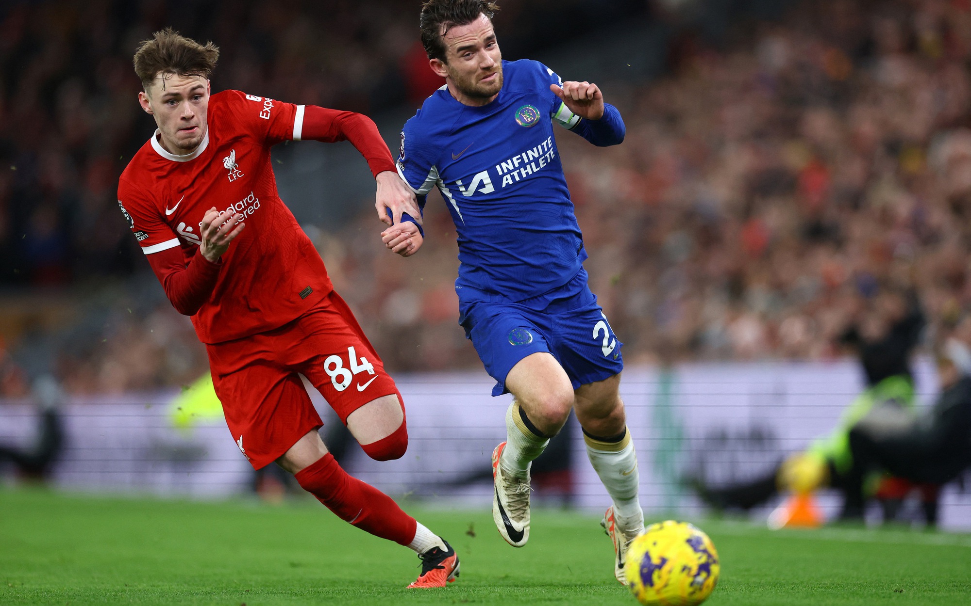 Liverpool "nghiền nát" Chelsea với 2 kỷ lục