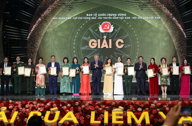 72 tác phẩm được trao Giải Búa liềm vàng lần thứ VIII - năm 2023- Ảnh 4.