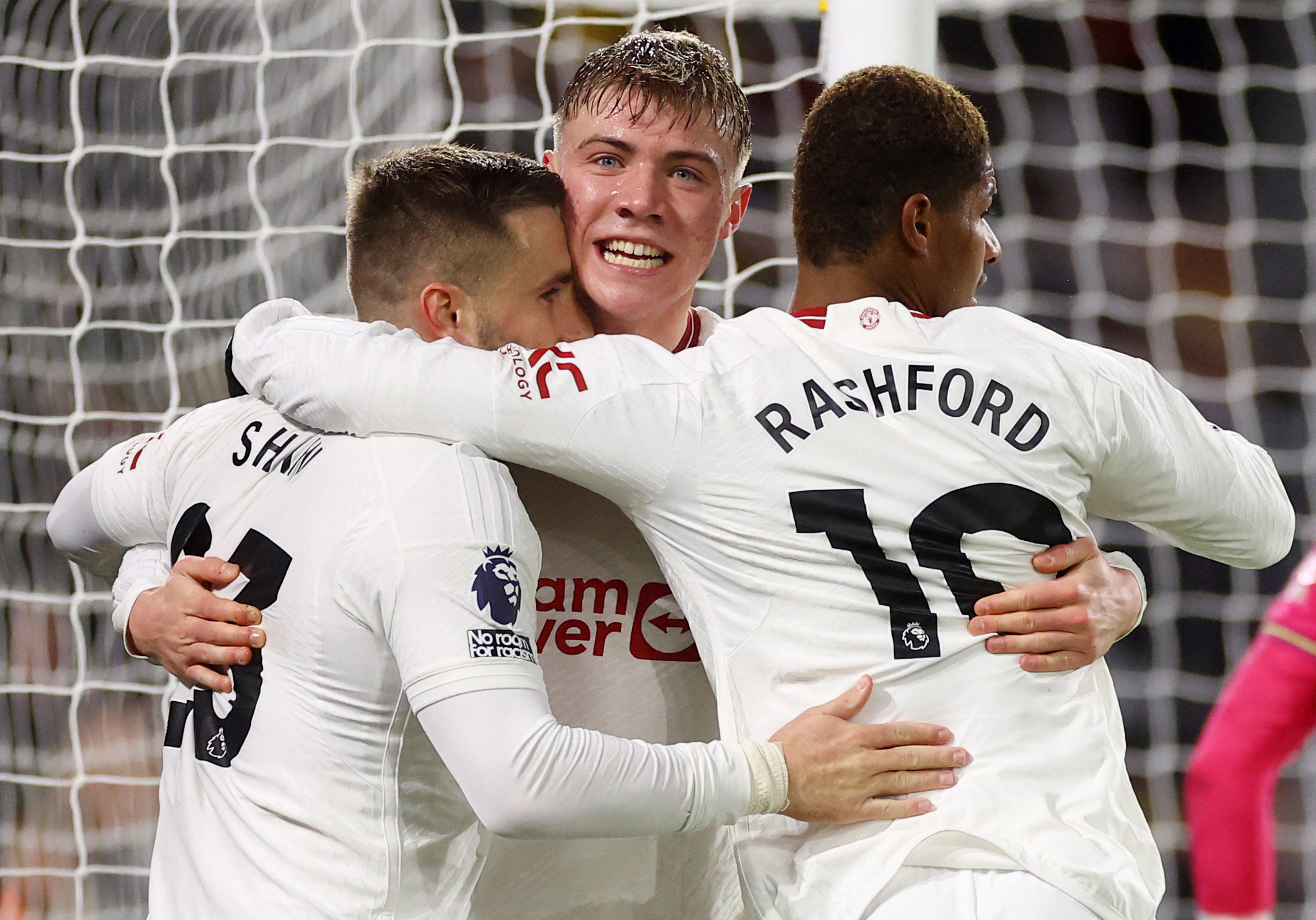Rượt đuổi nghẹt thở, Man United hạ chủ nh&agrave; Wolverhampton ph&uacute;t 90+7- Ảnh 3.