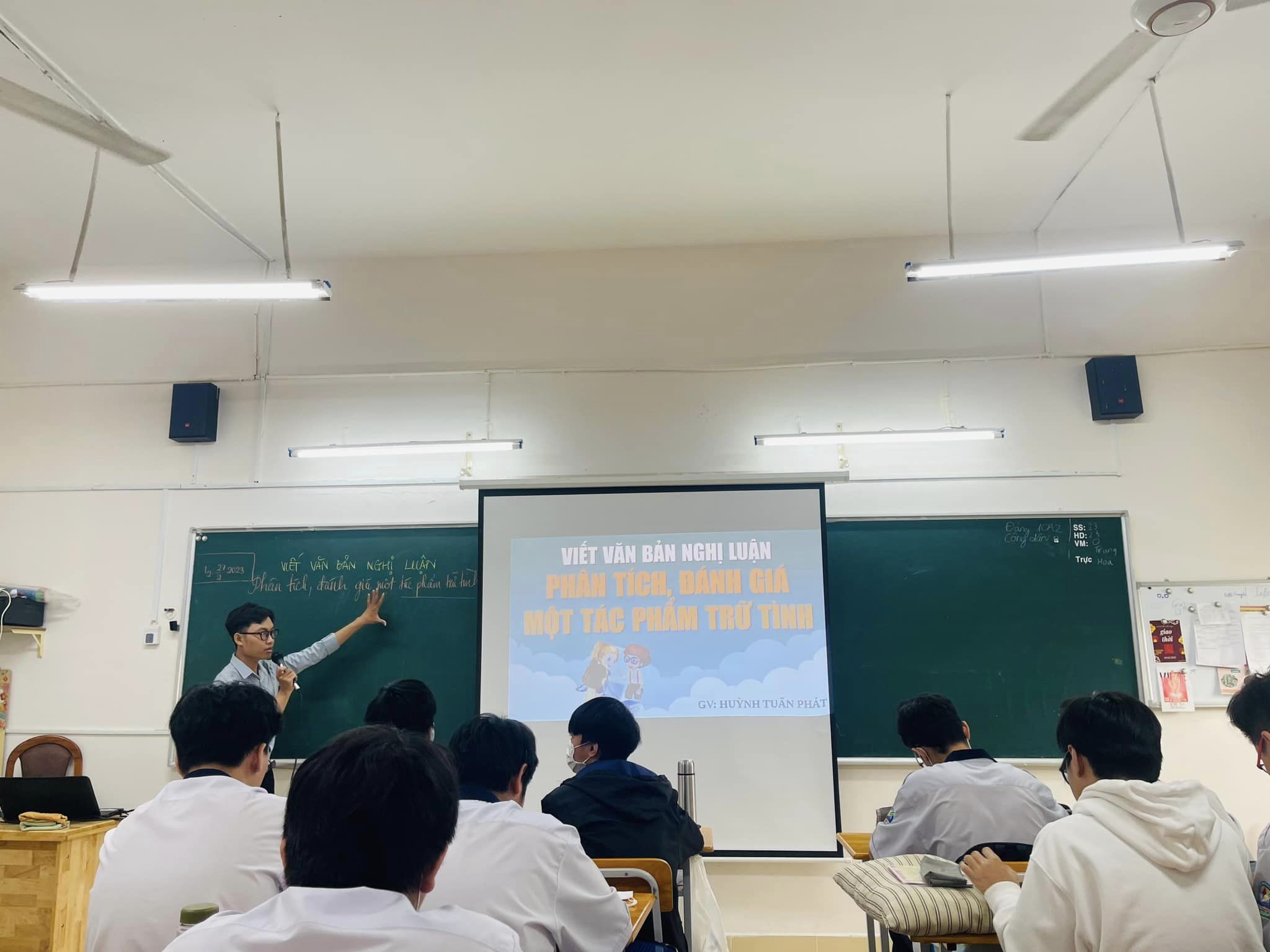Thầy giáo Gen Z chia sẻ bí quyết “ăn Tết không quên bài”- Ảnh 5.