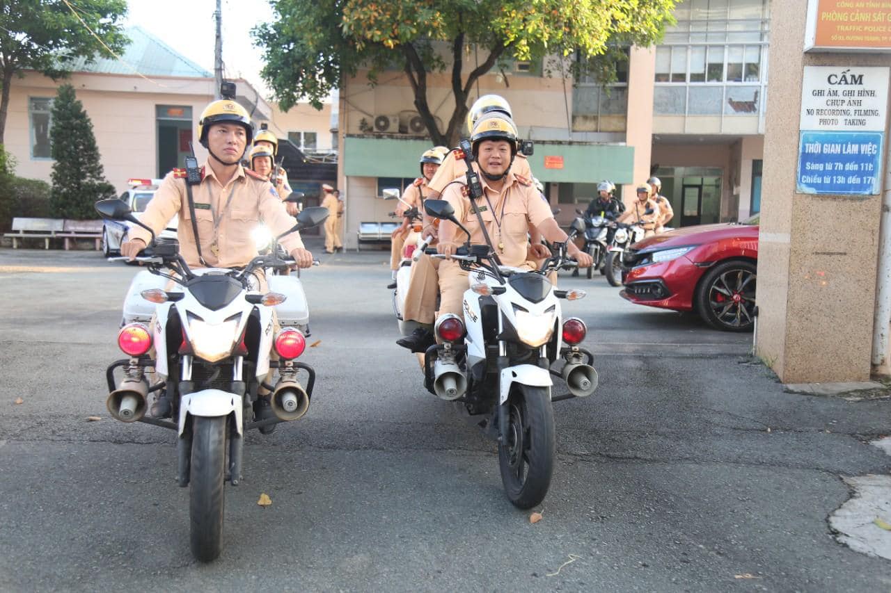 Bất ngờ với số người vi phạm nồng độ cồn tại B&igrave;nh Dương những ng&agrave;y Tết- Ảnh 1.