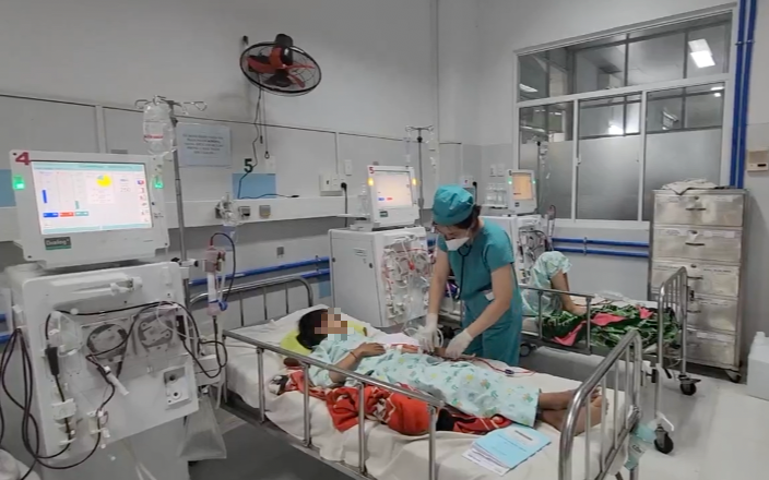 Những đứa trẻ nhiều năm đón Tết ở bệnh viện
