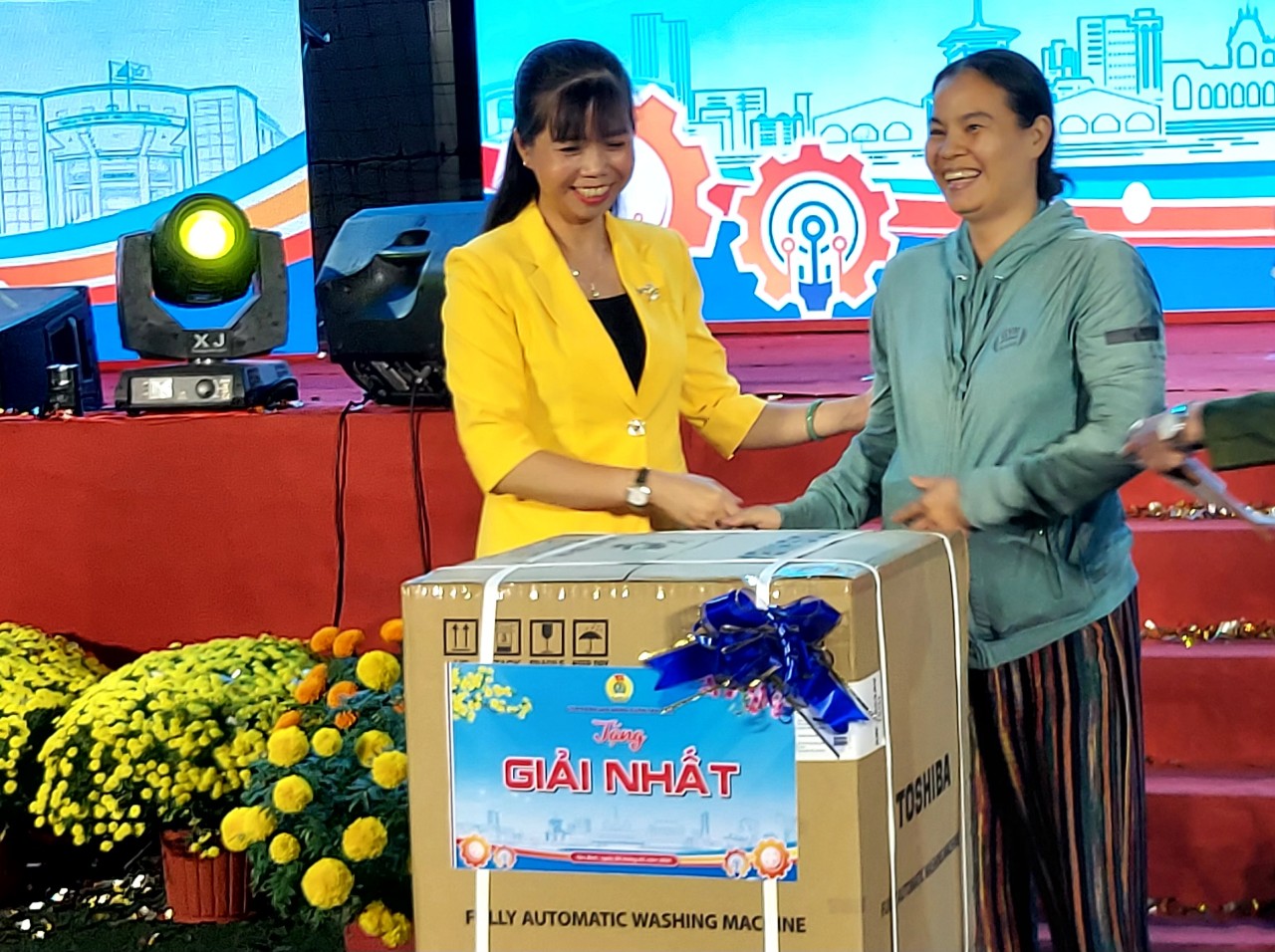 Tết trọn vẹn cho công nhân khó khăn- Ảnh 4.