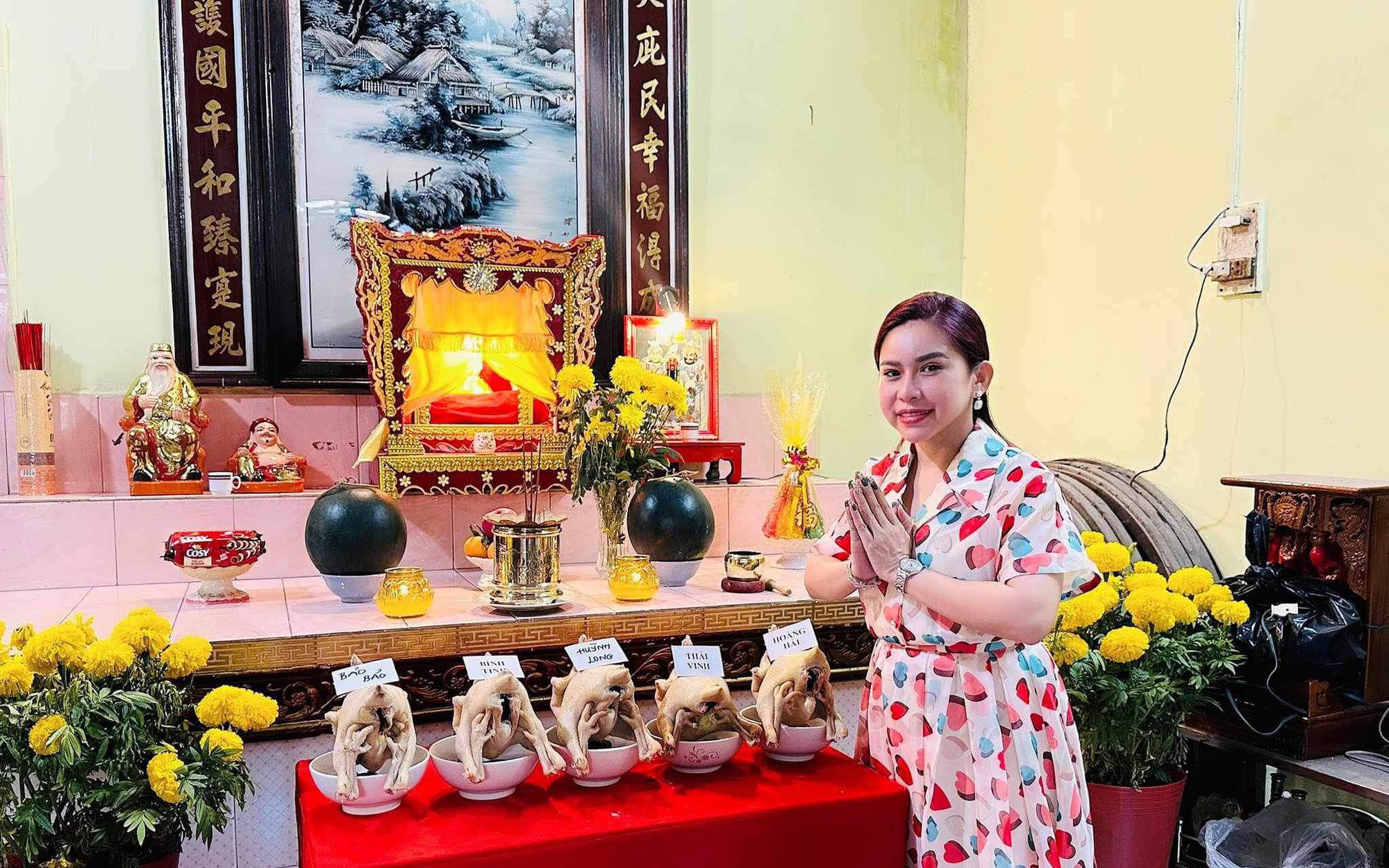 Tết thầy mùng 3, nghệ sĩ cúng gà ra mắt Tổ