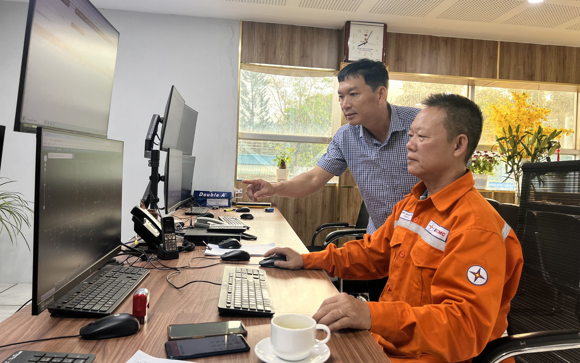 Những lao động làm việc xuyên Tết