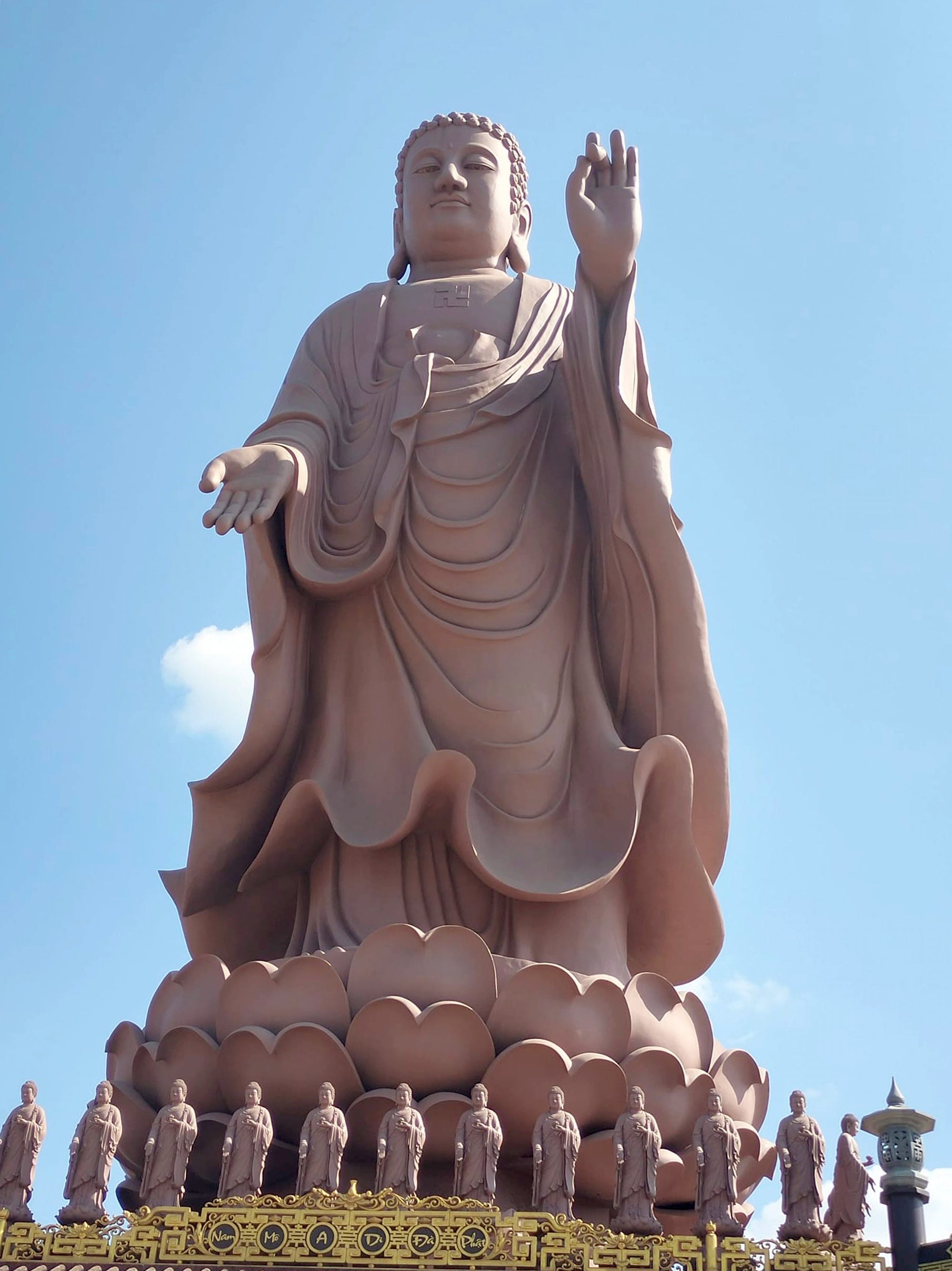 Dòng người "rồng rắn" lên Bảy Núi du xuân- Ảnh 7.