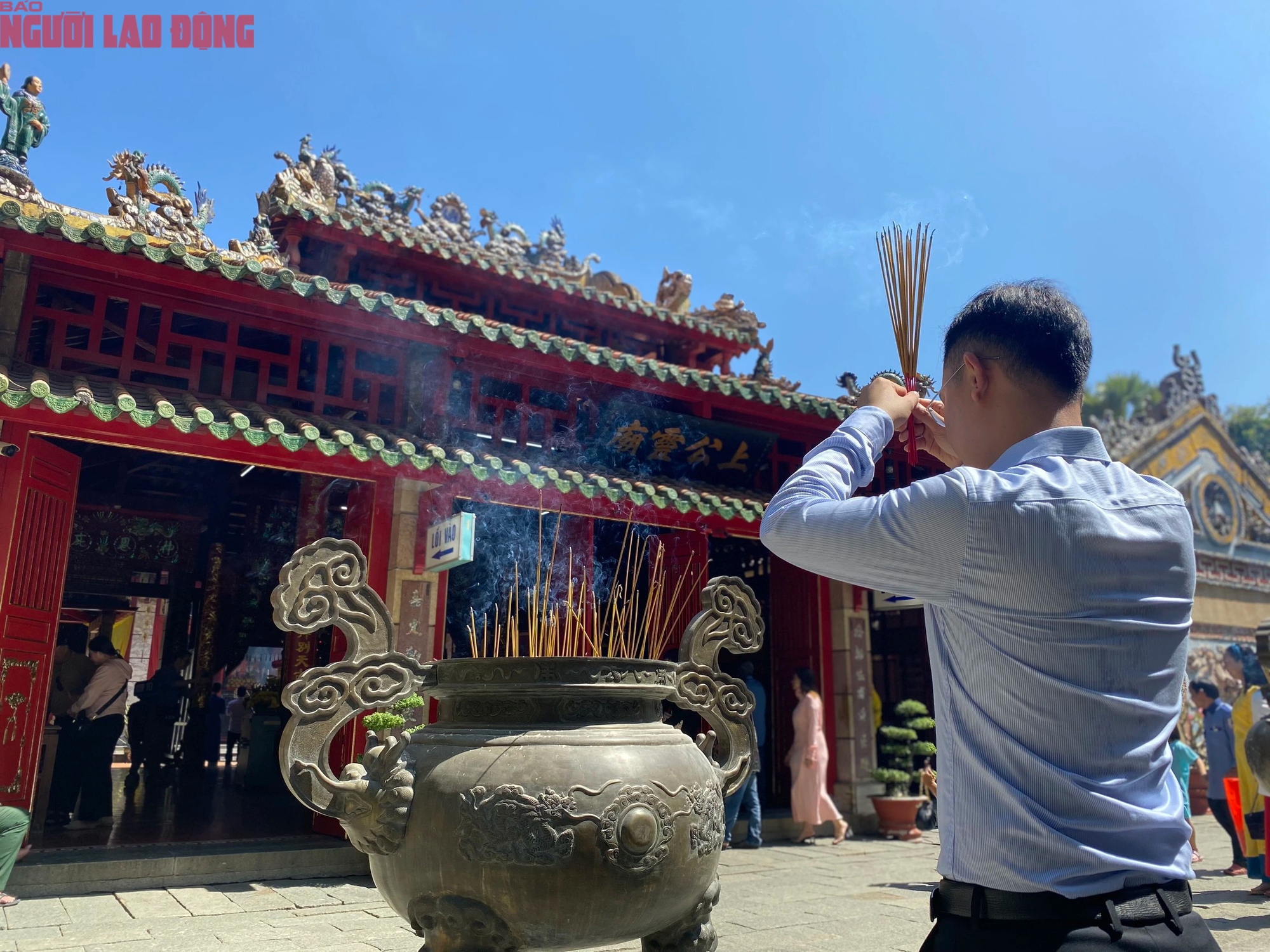 Hương sắc mùa Xuân ở cõi thiêng giữa lòng TP HCM- Ảnh 4.