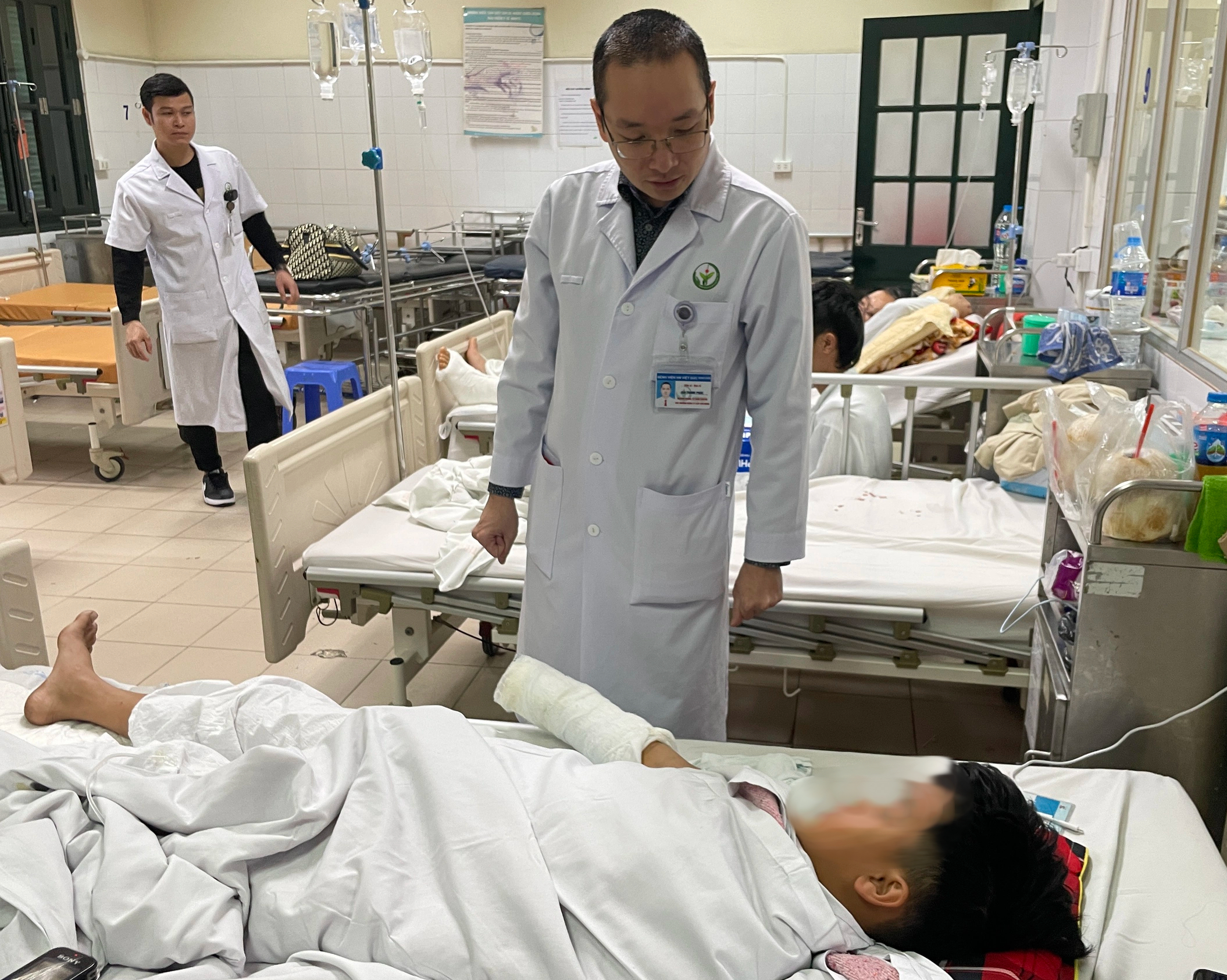 Nam thanh ni&ecirc;n nguy kịch sau bữa nhậu họp lớp ng&agrave;y Tết- Ảnh 3.