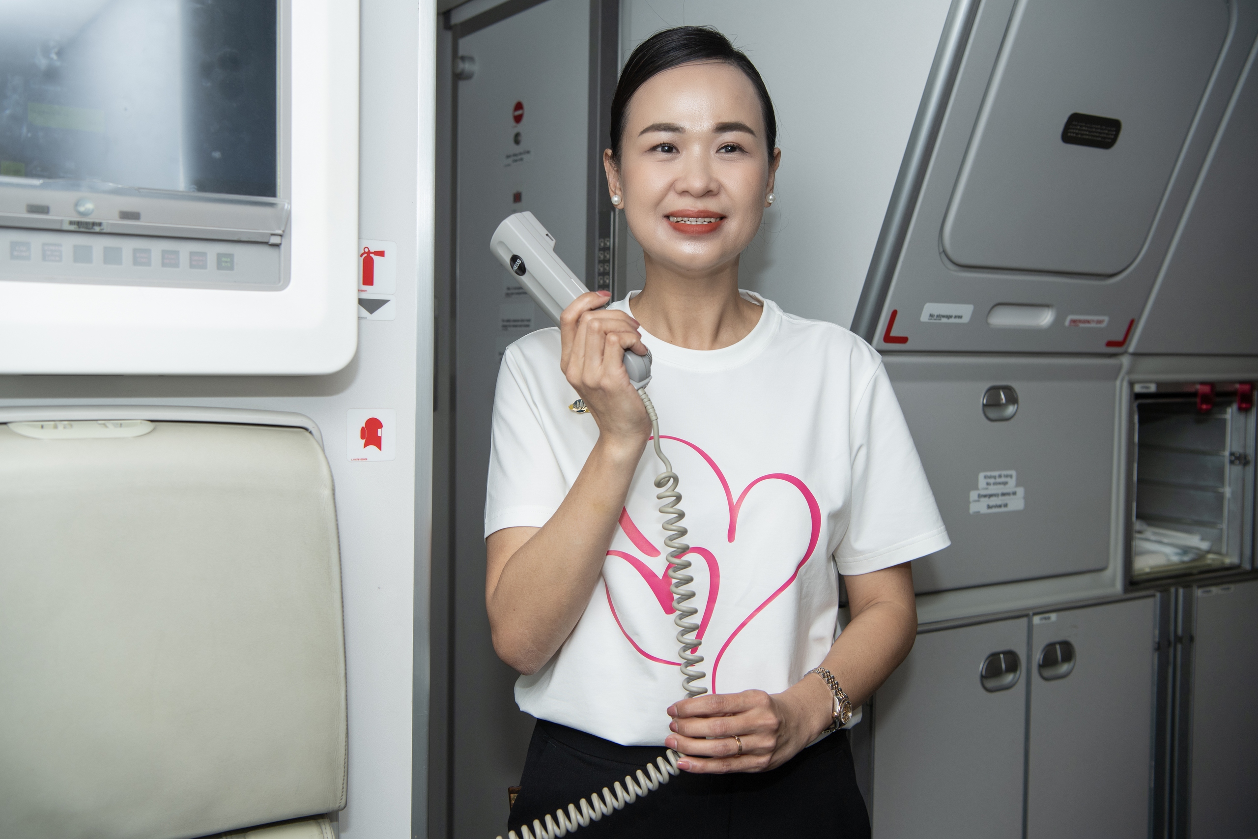 Phần phát thanh chúc mừng Ngày lễ tình nhân của Tiếp viên trưởng