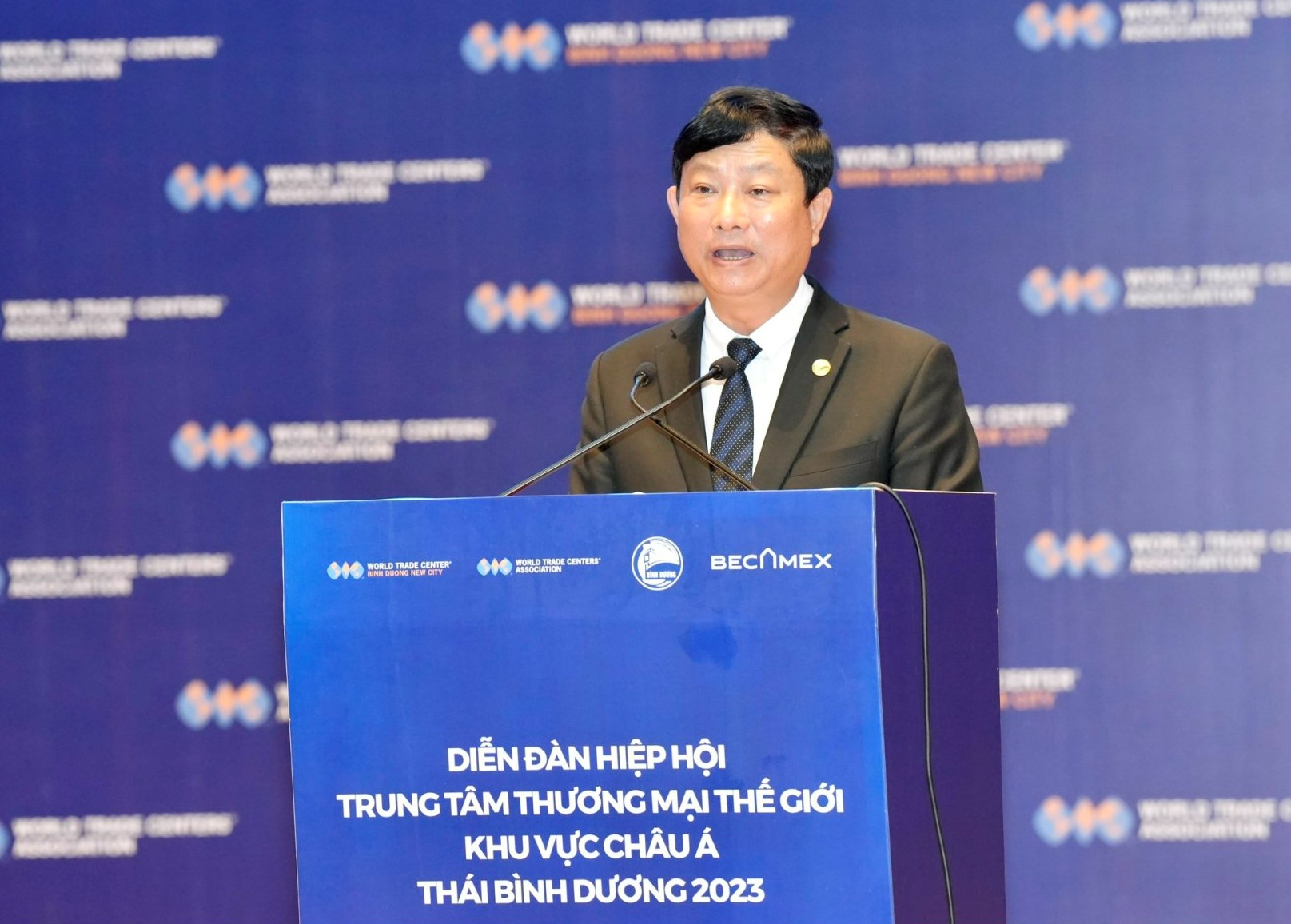 Chủ tịch UBND tỉnh B&igrave;nh Dương n&oacute;i về kế hoạch quan trọng năm 2024

- Ảnh 1.