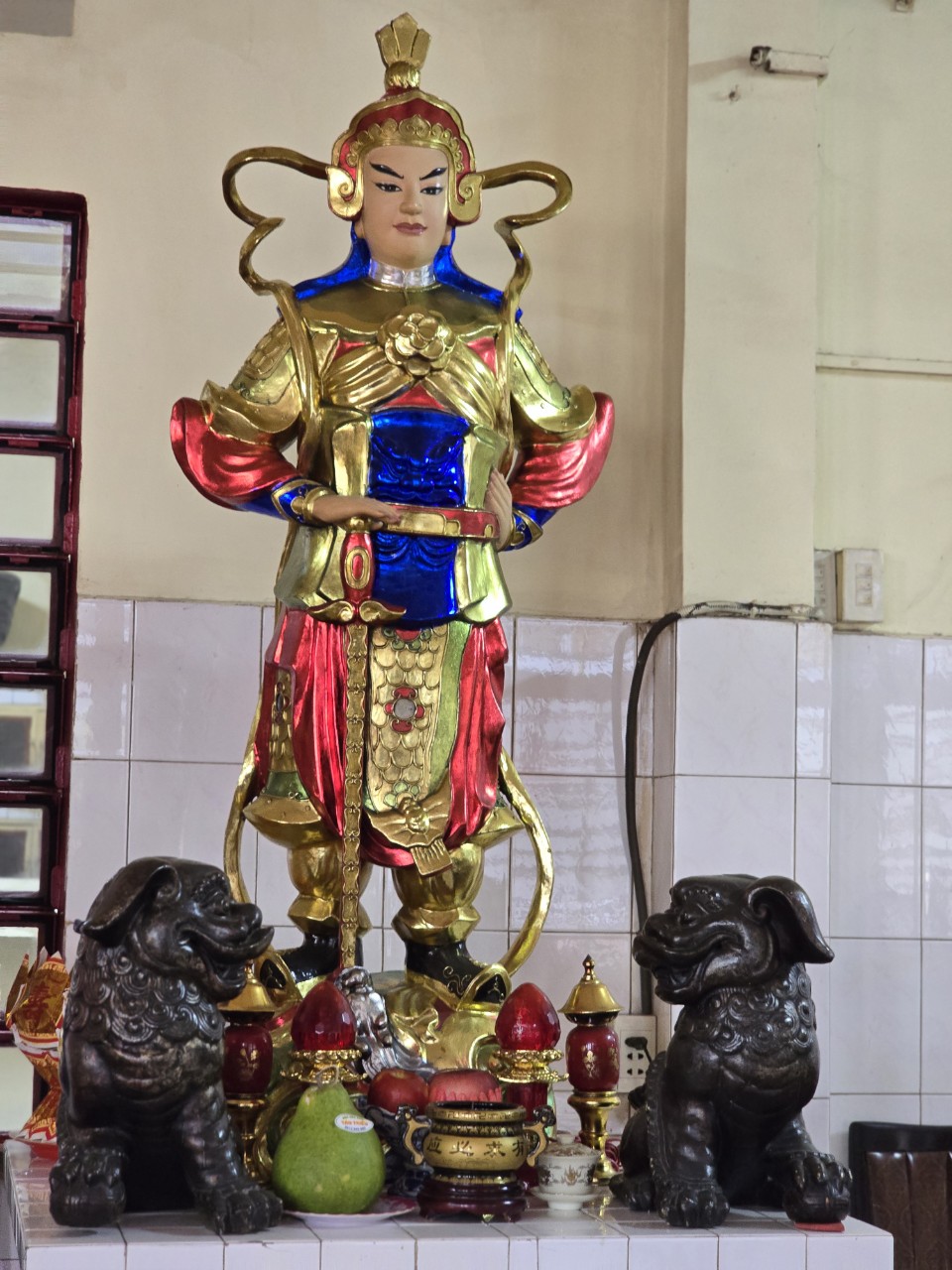 Ngôi chùa 50 năm tọa lạc trên tầng 4 chung cư ở TP HCM- Ảnh 10.