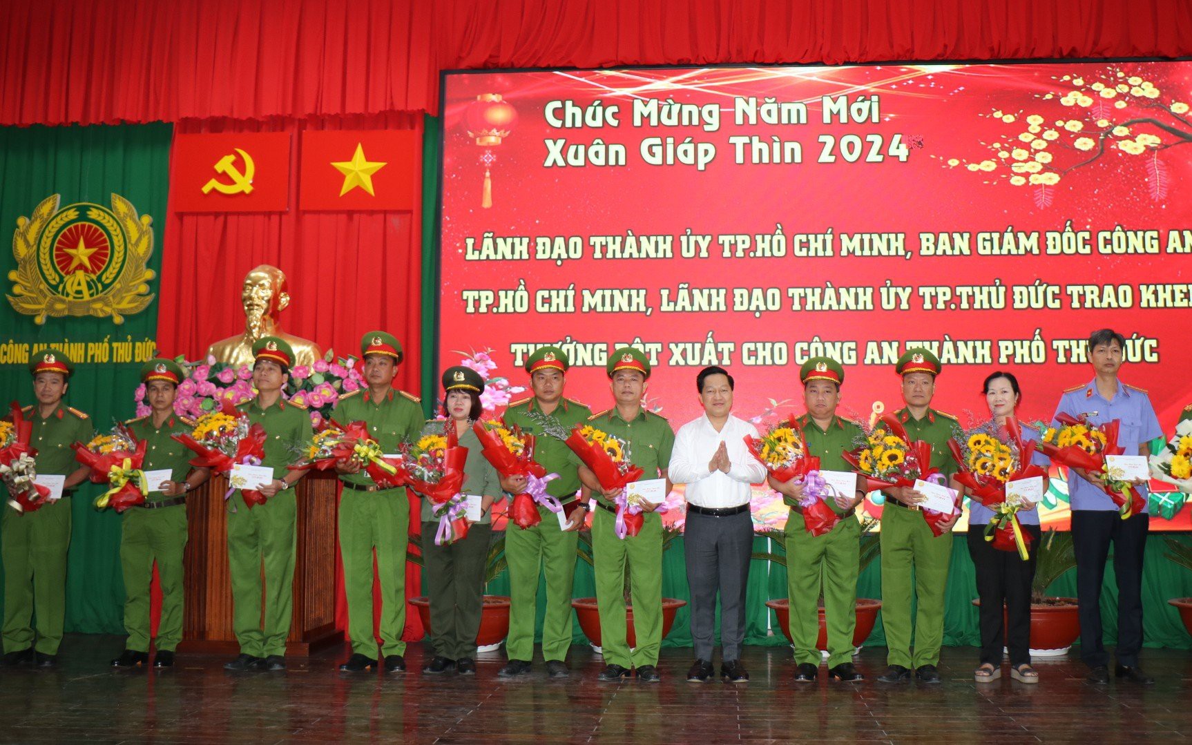 Vụ cô gái bị sát hại ở Thủ Đức: Khen thưởng các đơn vị, cá nhân tham gia phá án
