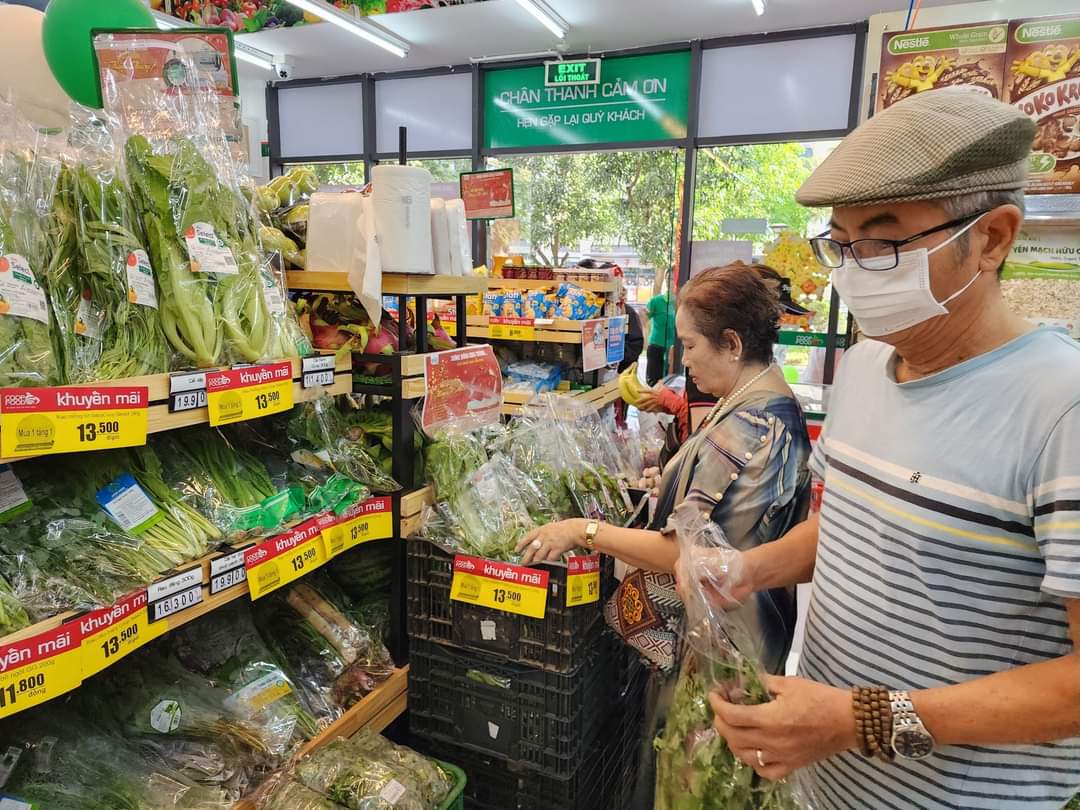 L&atilde;nh đạo TP HCM thăm v&agrave; ch&uacute;c Tết tại Saigon Co.op v&agrave; Satra - Ảnh 1.