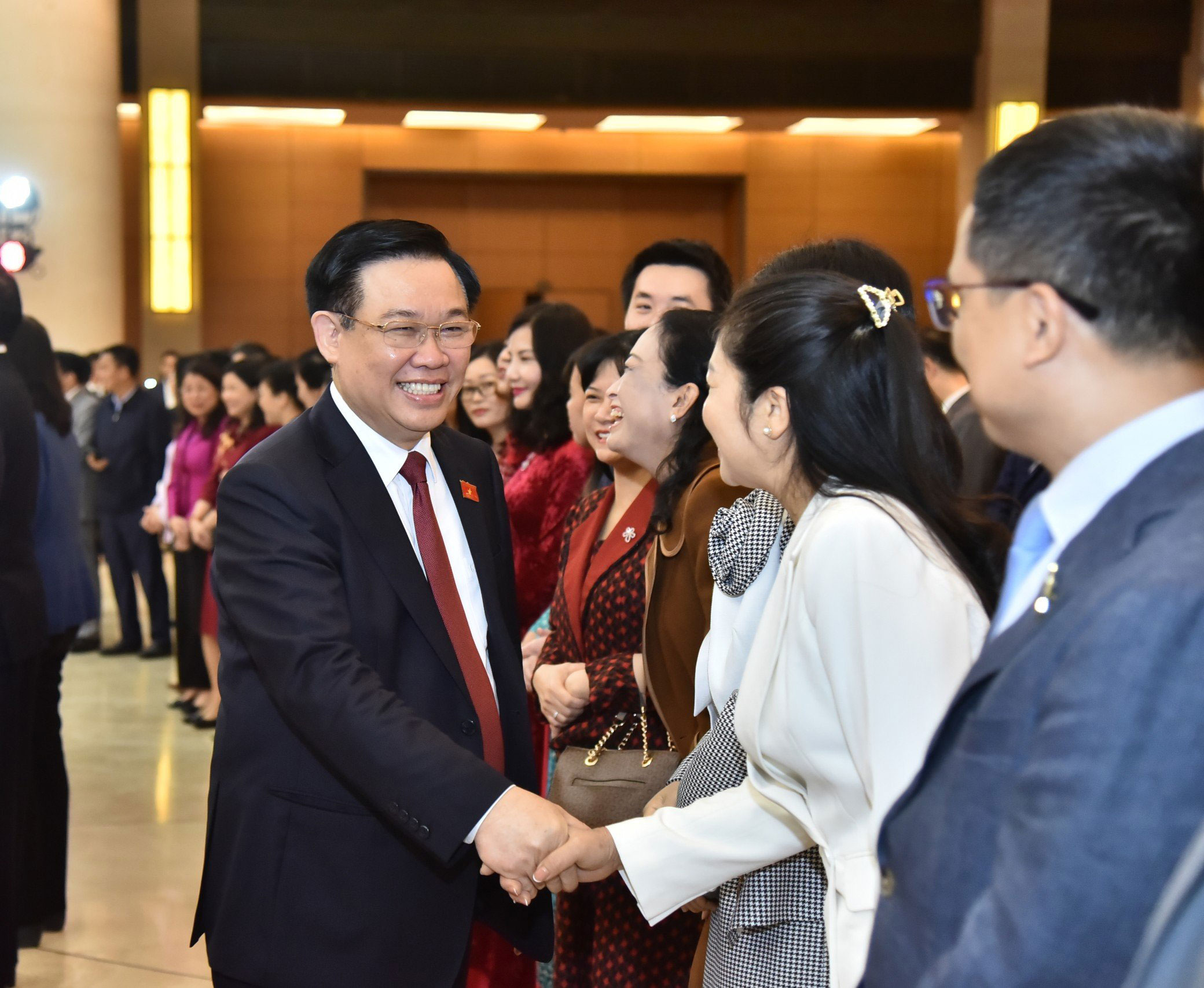 Quốc hội ng&agrave;y c&agrave;ng chuy&ecirc;n nghiệp, ph&aacute;t huy d&acirc;n chủ, tăng t&iacute;nh ph&aacute;p quyền- Ảnh 1.
