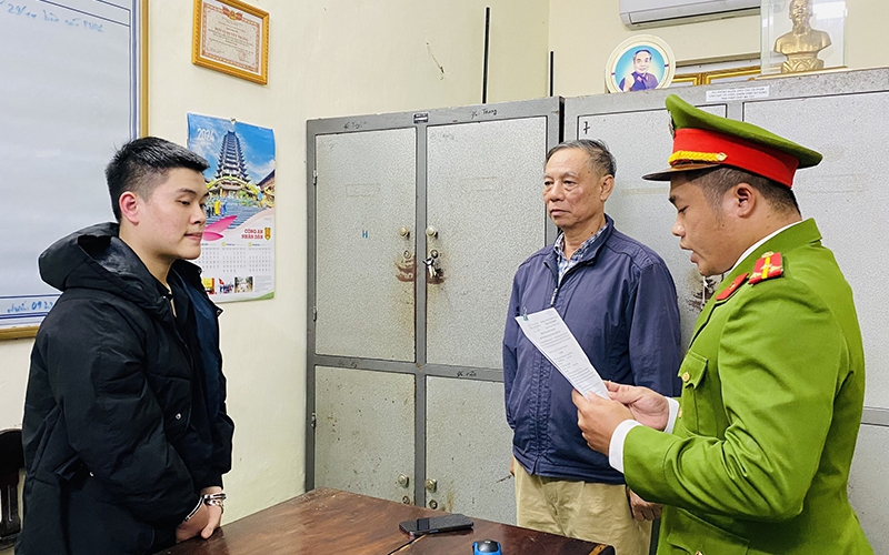 Sự thật ngỡ ngàng trong chiếc thùng carton ở Quảng Bình